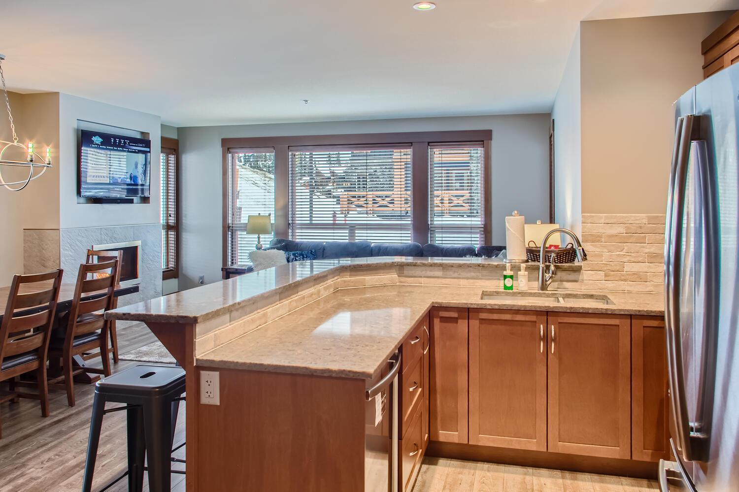 Stonegate Resort Unit B105