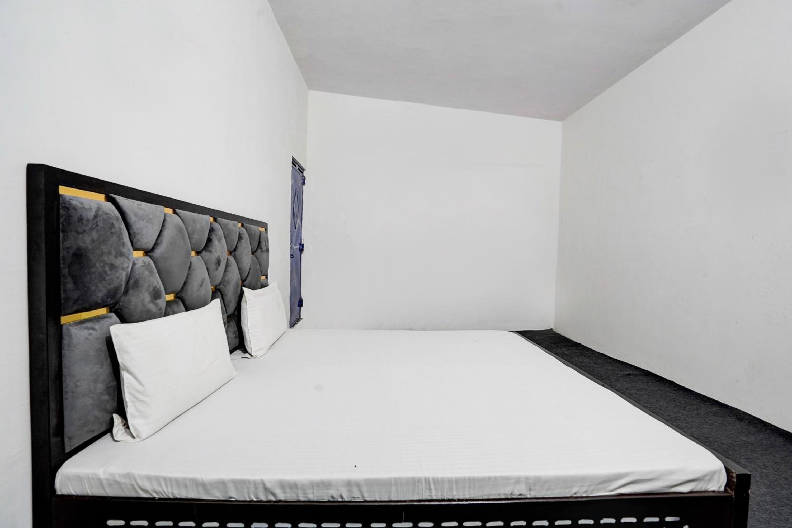 Hotel O New Diamond
