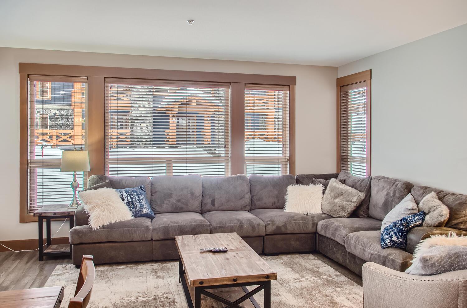 Stonegate Resort Unit B105