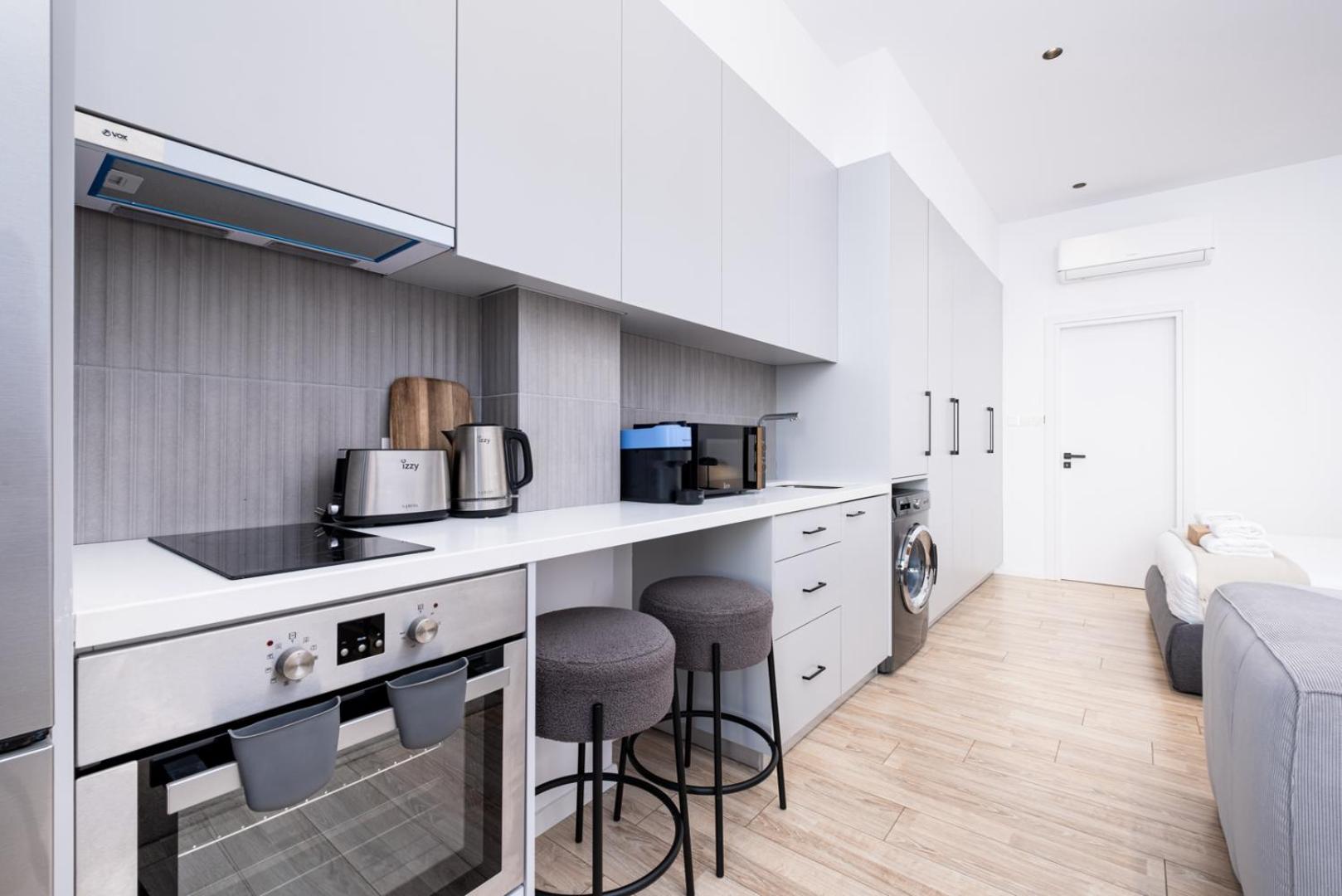 Olympia Suites III Studio Apartments