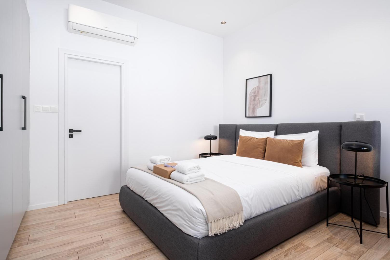 Olympia Suites III Studio Apartments