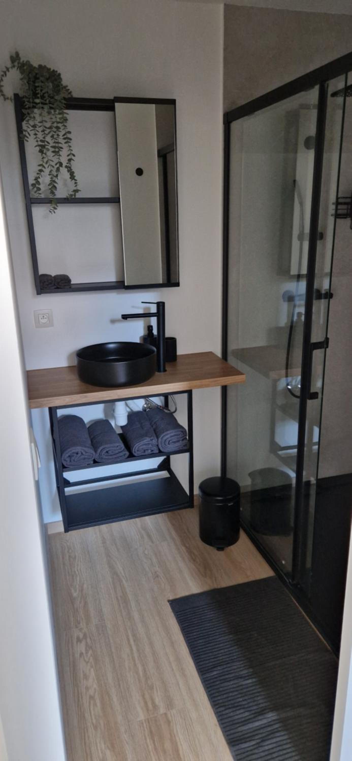 Charleroi Cozy Home
