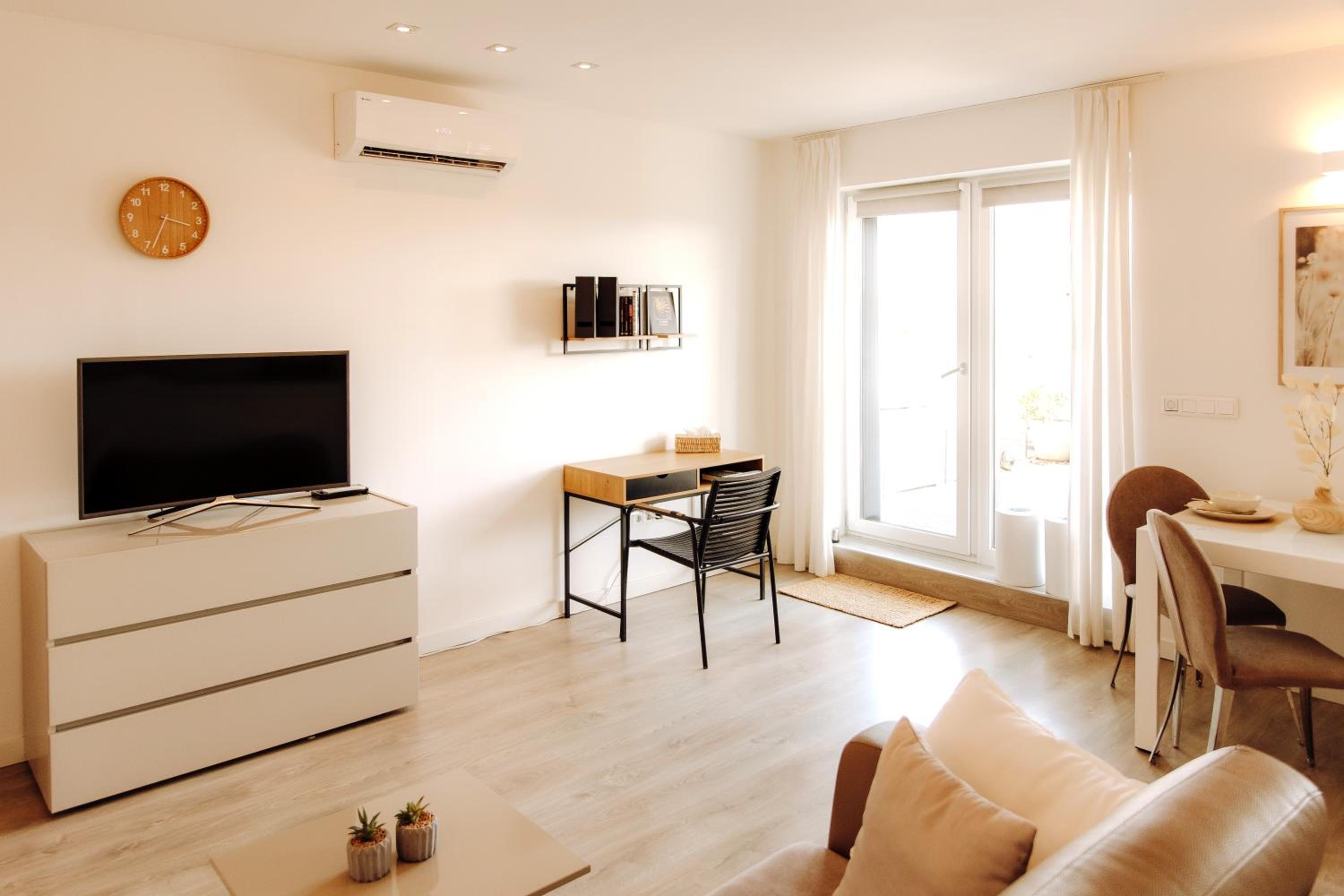 Doboz Apartments