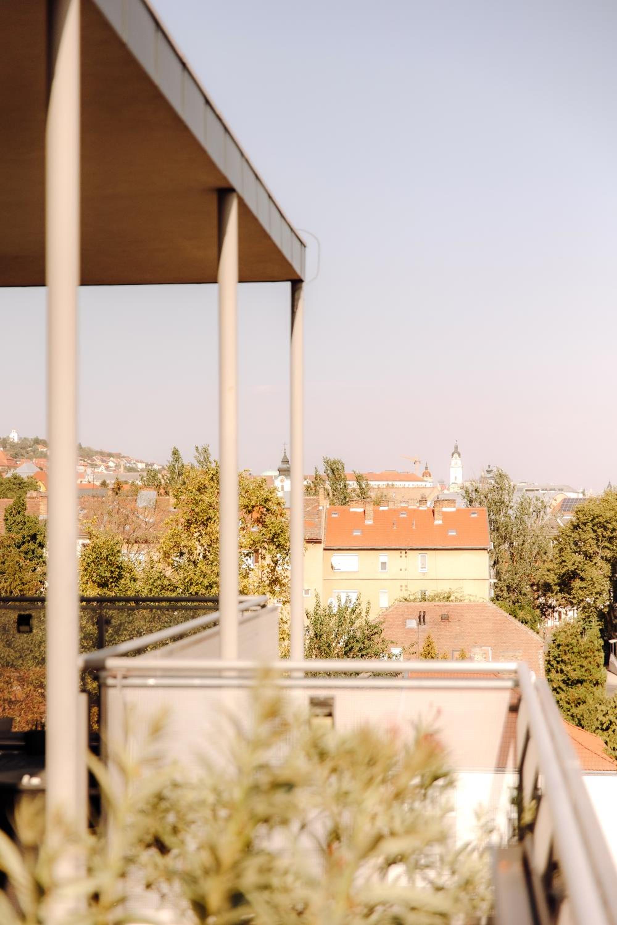 Doboz Apartments