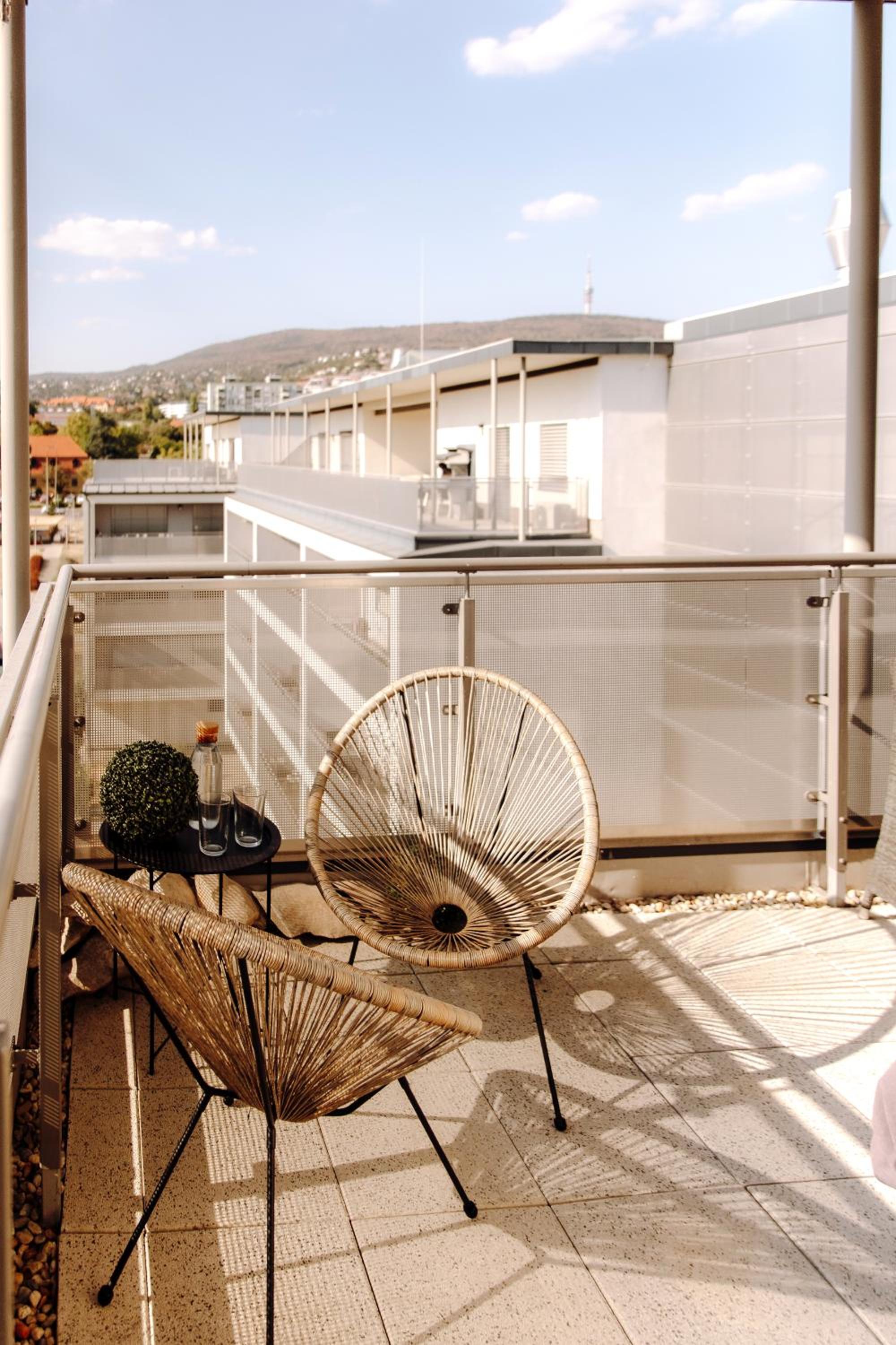 Doboz Apartments