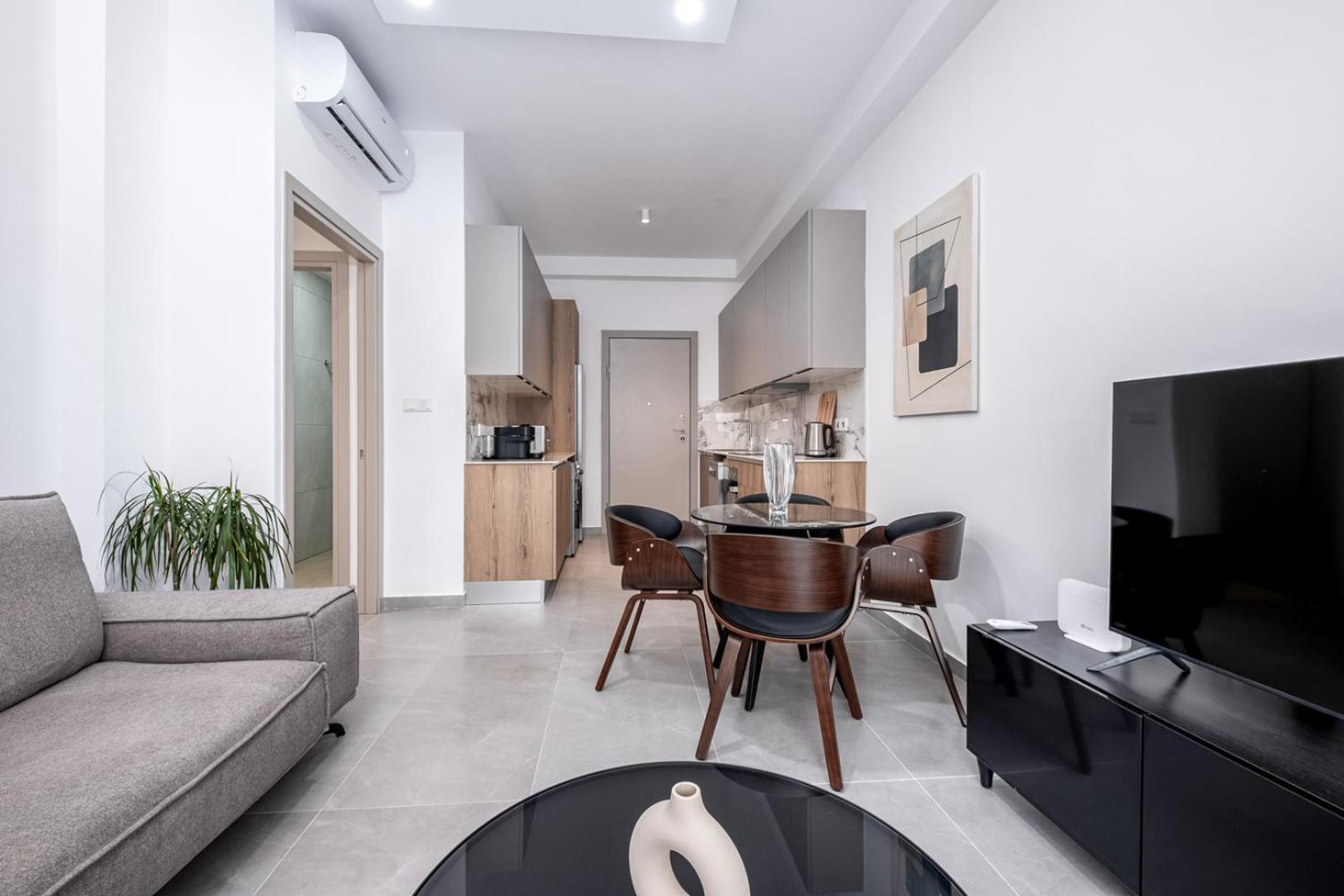 Platinum 77 XIV Apartments