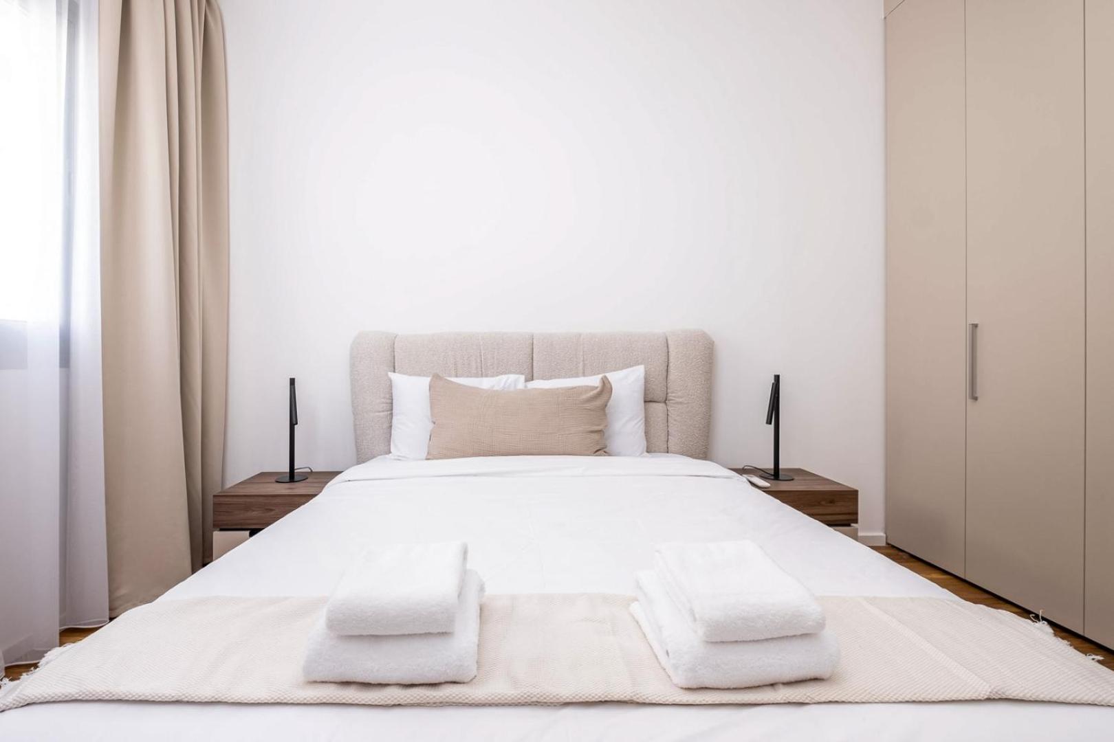 Platinum 77 VIII Apartments