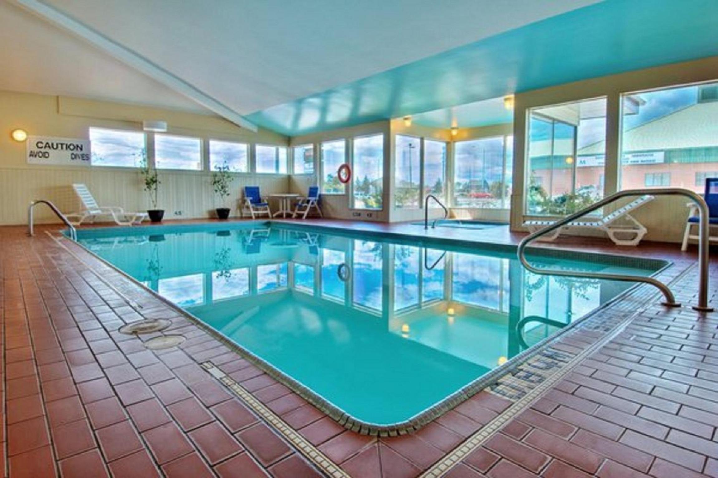 North Bay Vacations - Quality Inn - Property Image 22
