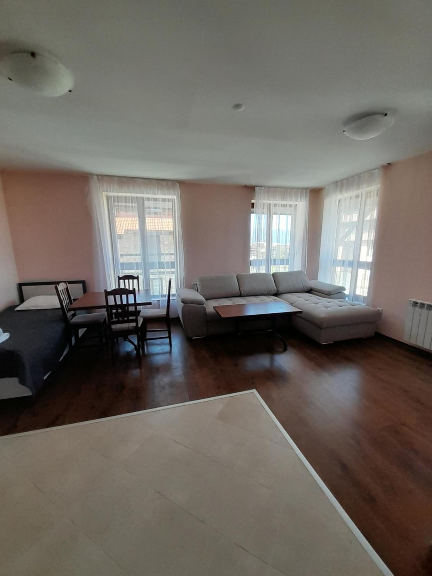 Apartment 5302 near the ski lift