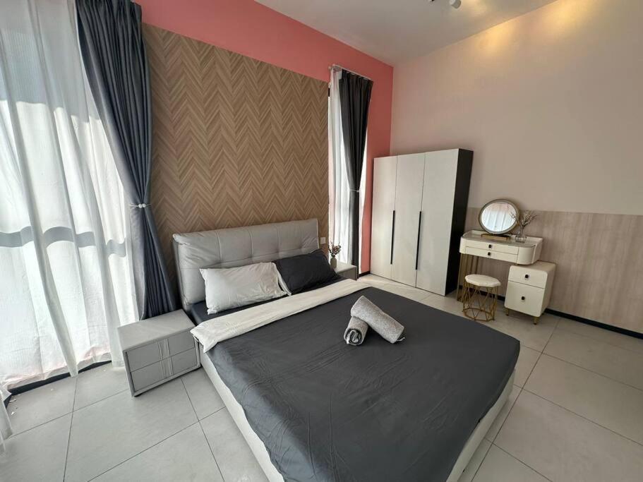 Perfect KTV Set & Netflix 3 Queen Bed Seaview photo 6