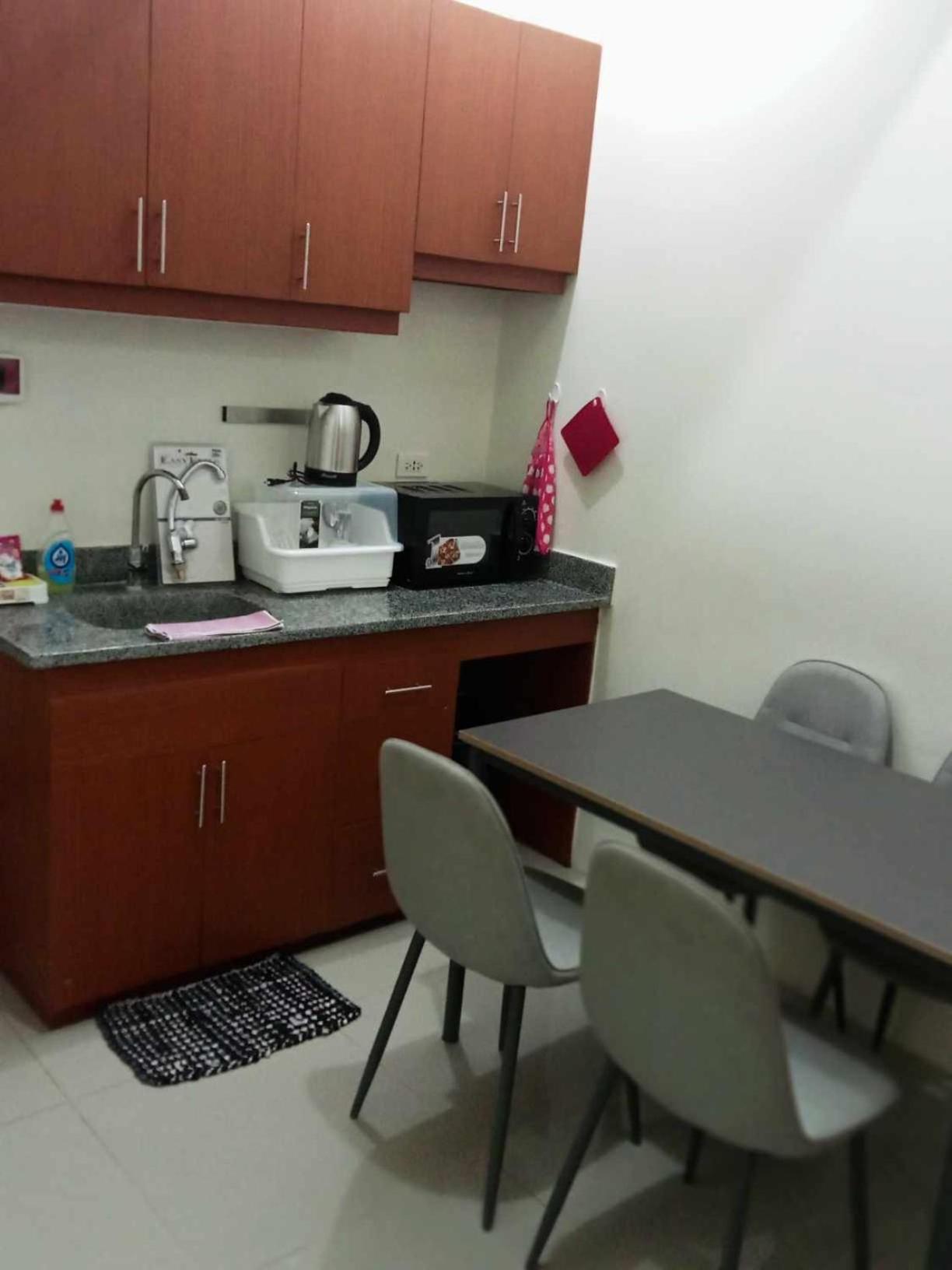 A place to stay in central Cebu view 4