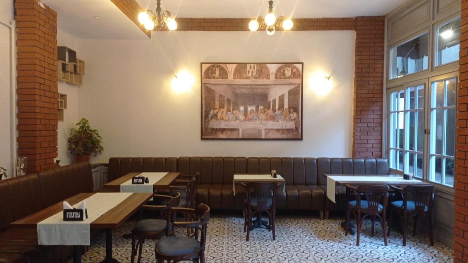 madame roza - Image 26