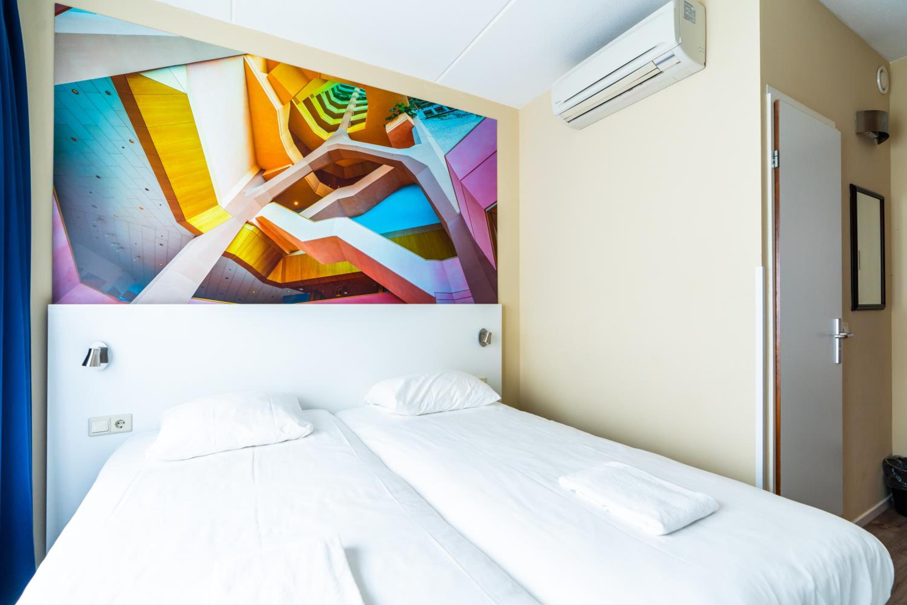 Bud Gett Hostels