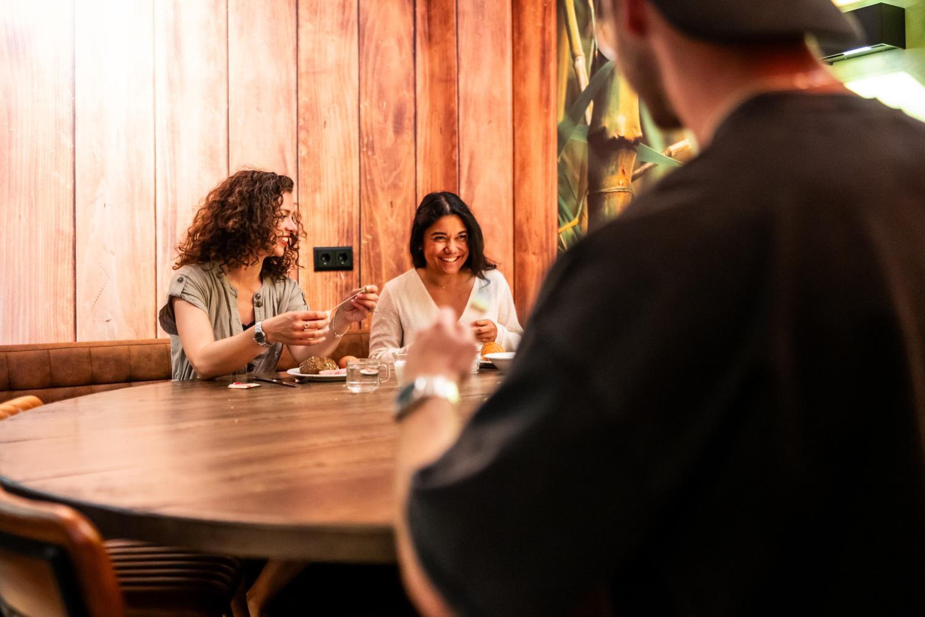 Bud Gett Hostels