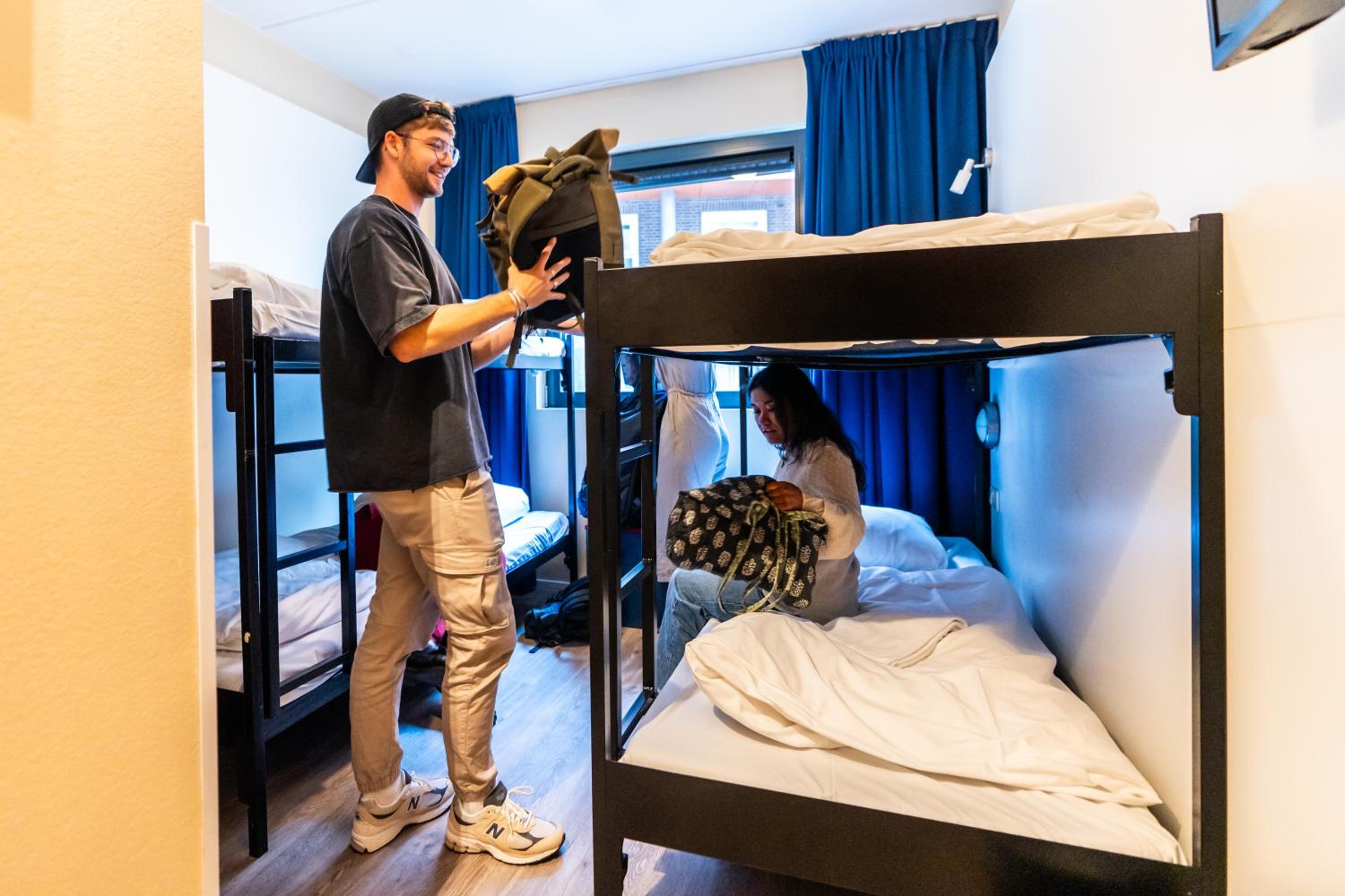 Bud Gett Hostels