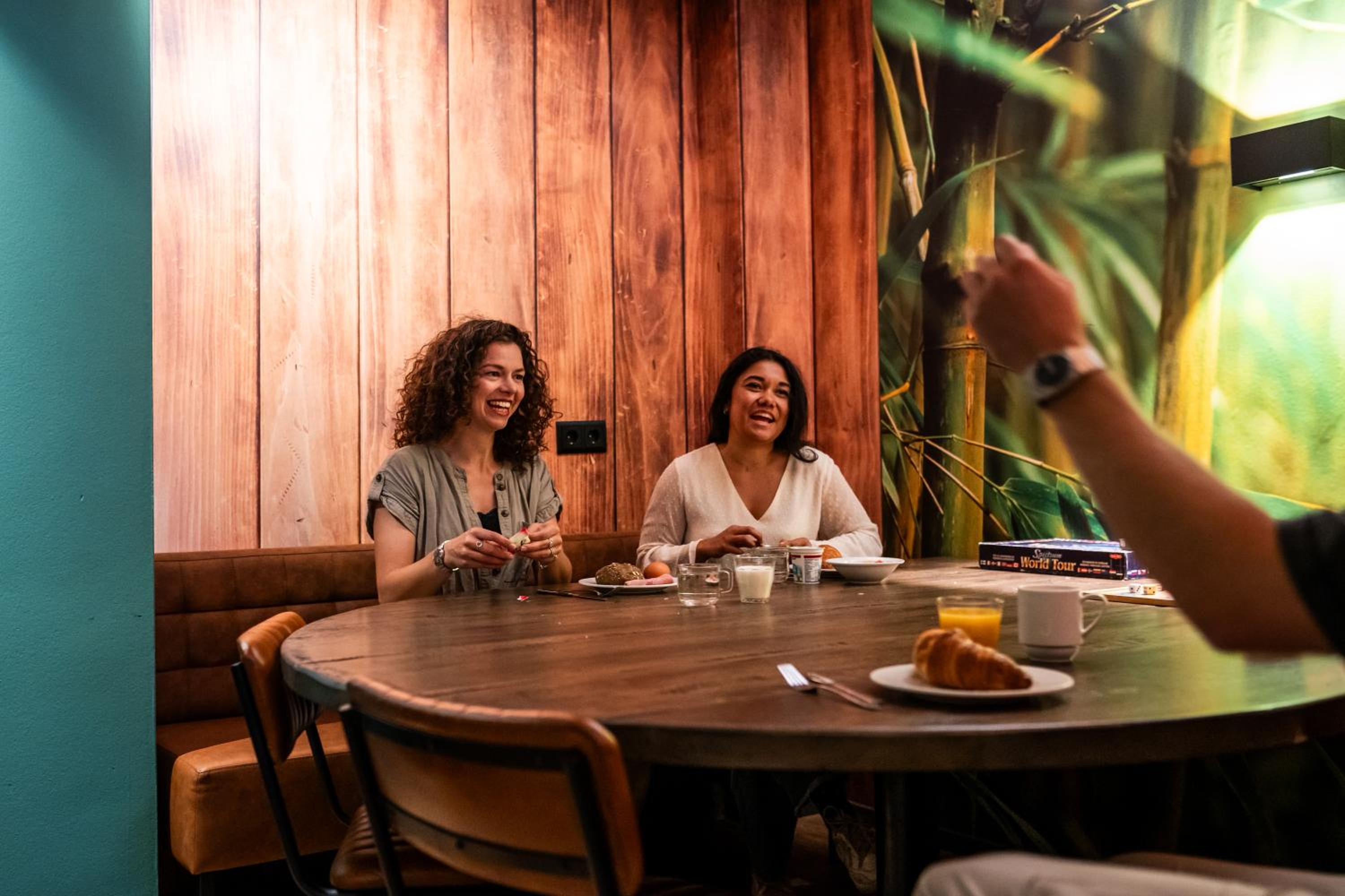 Bud Gett Hostels