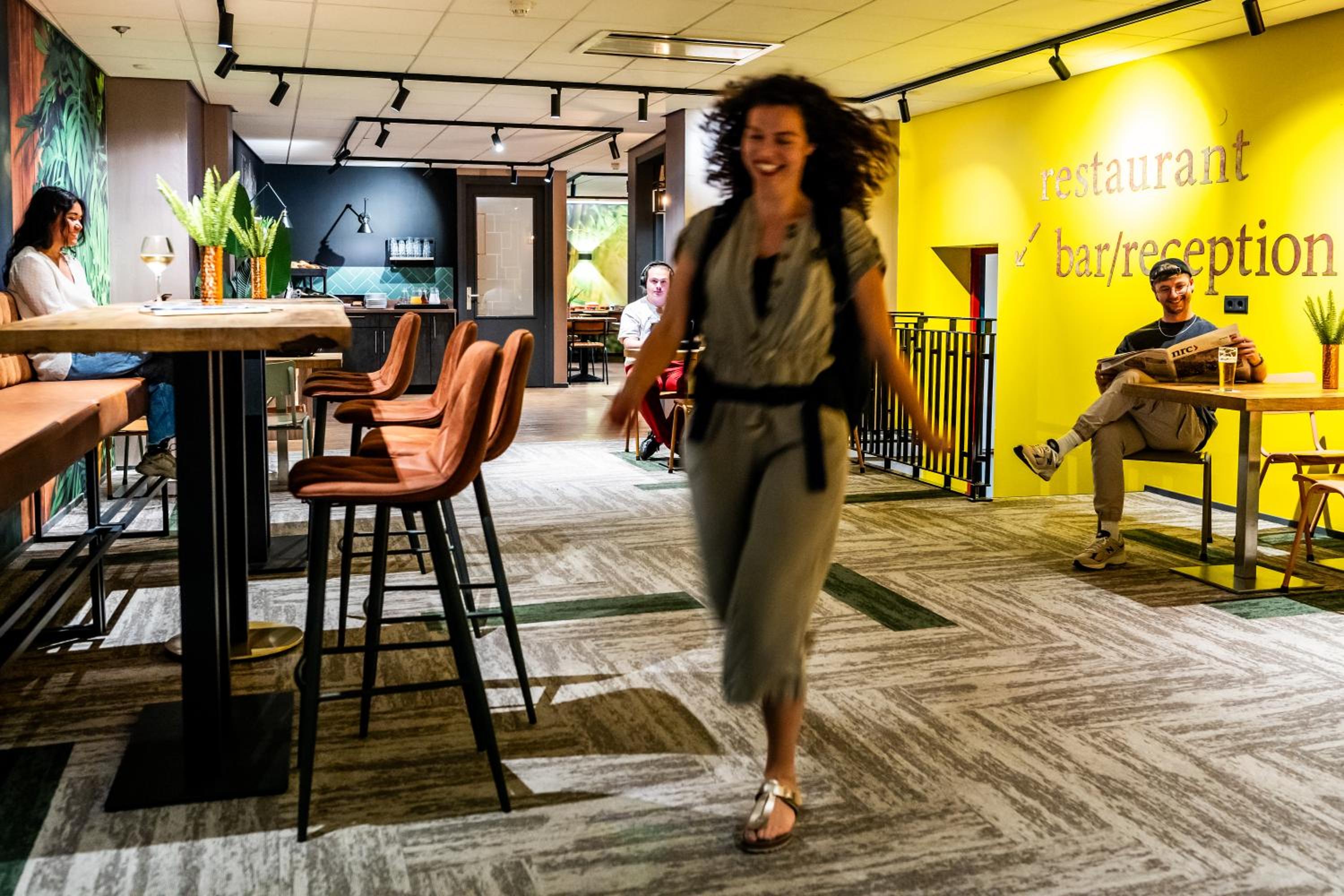 Bud Gett Hostels