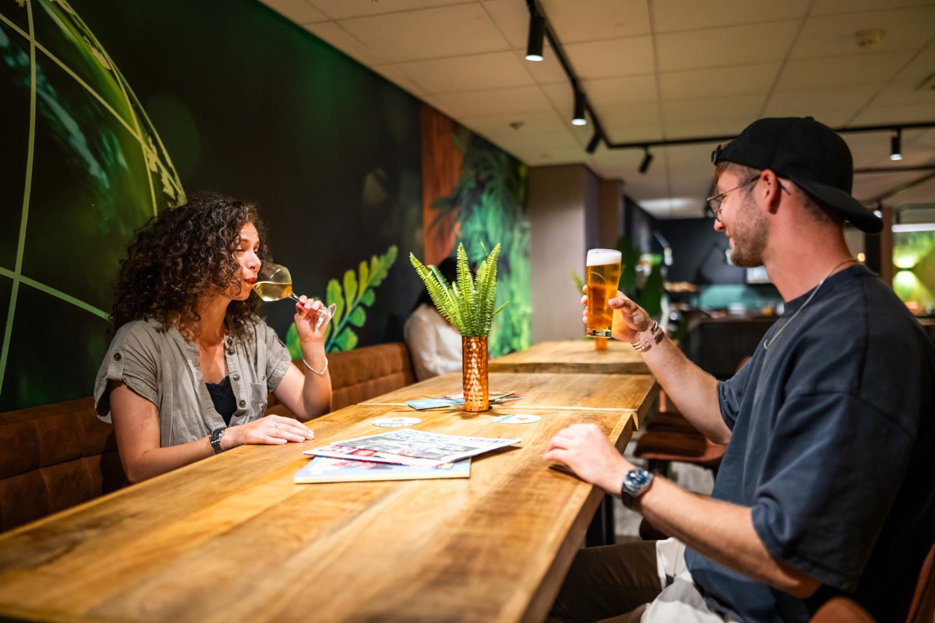 Bud Gett Hostels