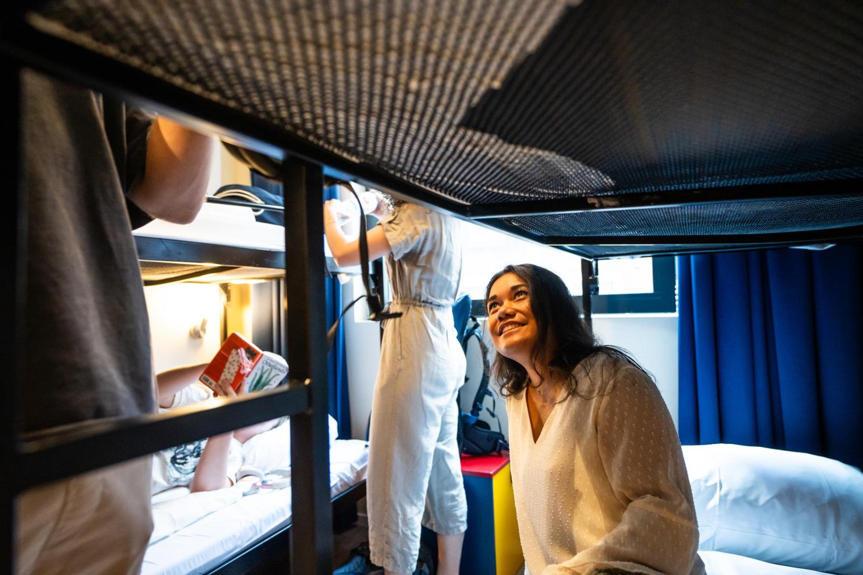 Bud Gett Hostels