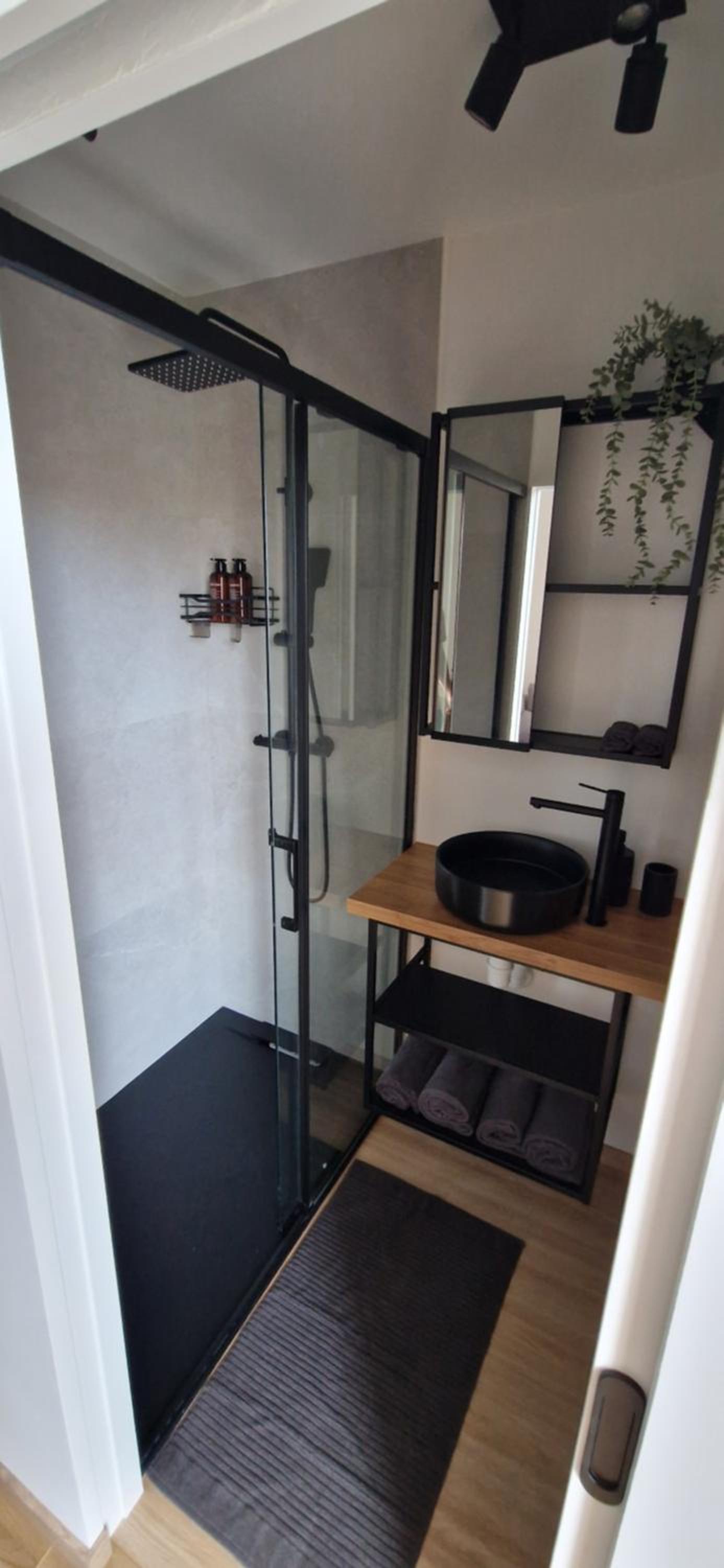 Charleroi Cozy Home