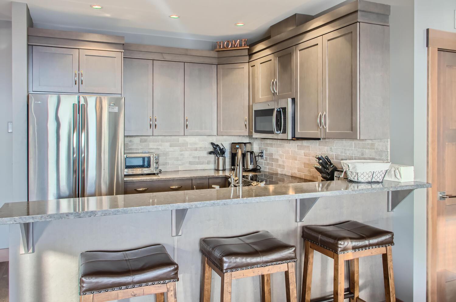 Stonegate Resort Unit B302