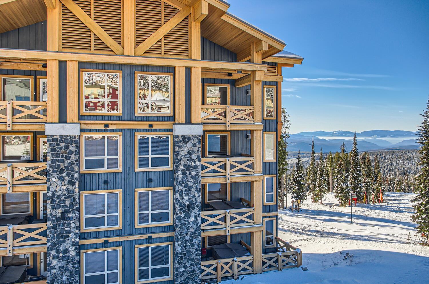 Stonegate Resort Unit B302