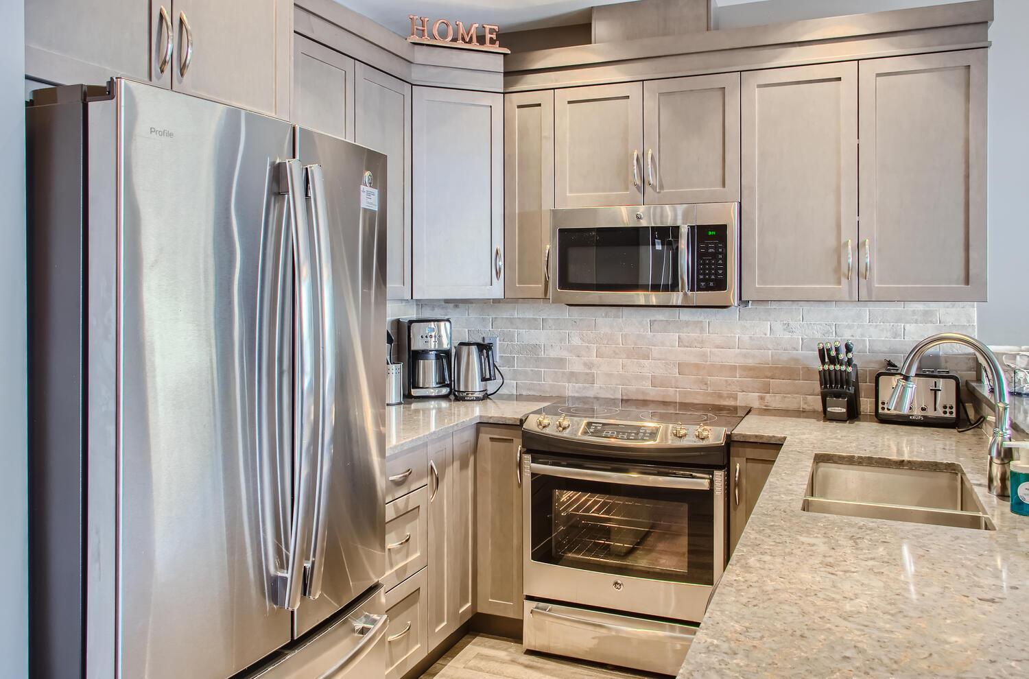 Stonegate Resort Unit B302