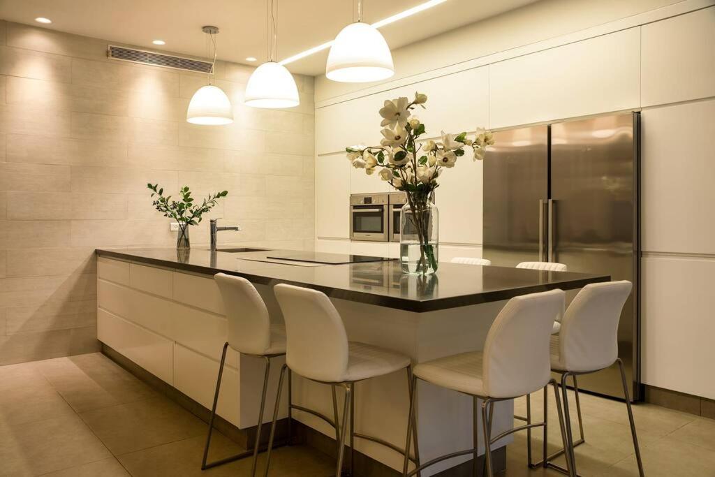 Luxury Family Penthouse with panoramic view view 2