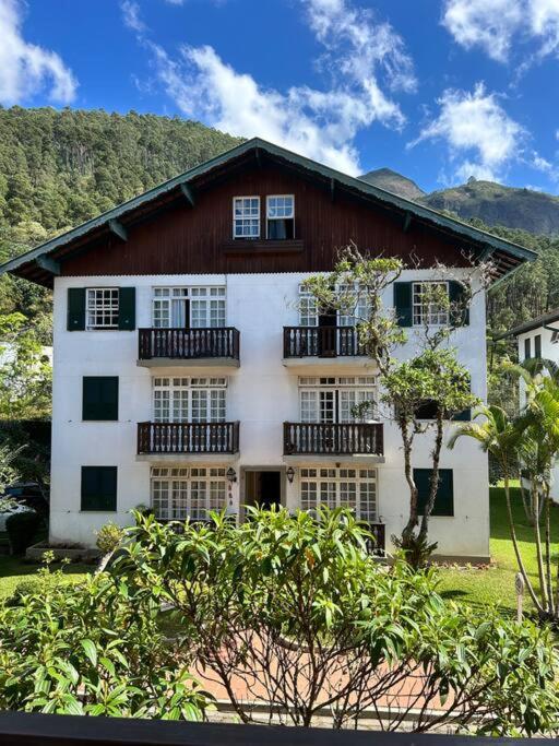 Refúgio na Serra Condomínio em Olaria, Nova Friburgo-RJ