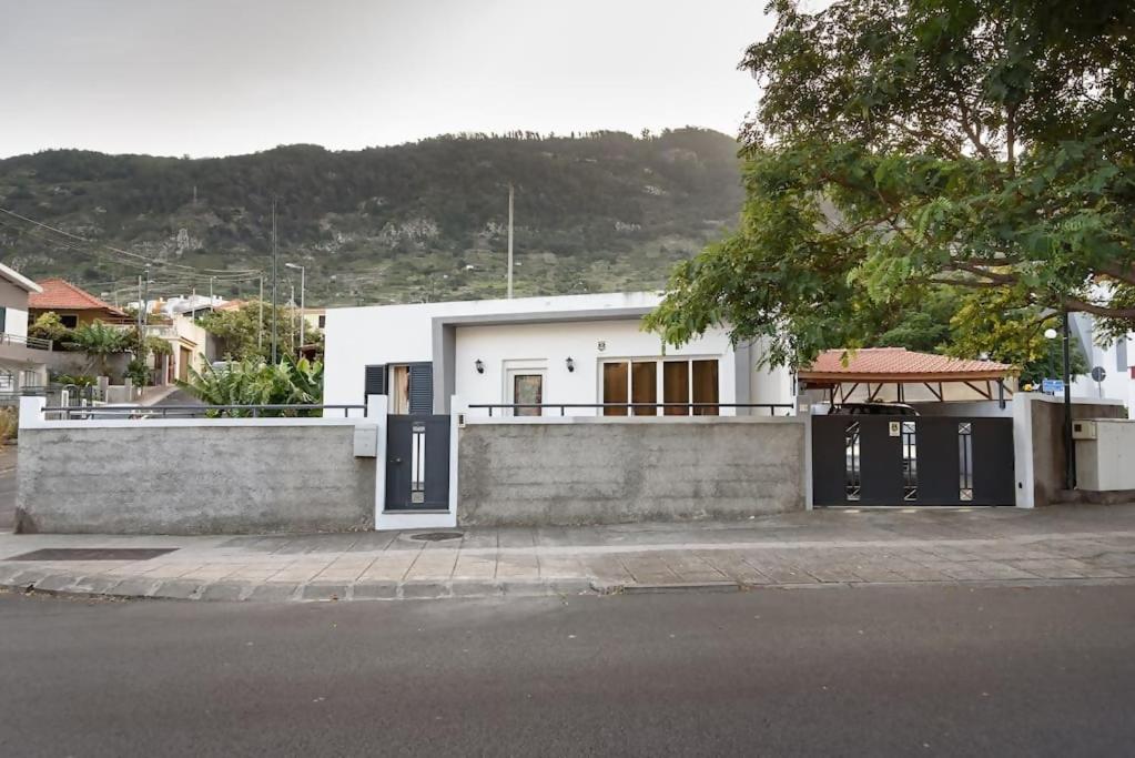 Casa Alves by Mth