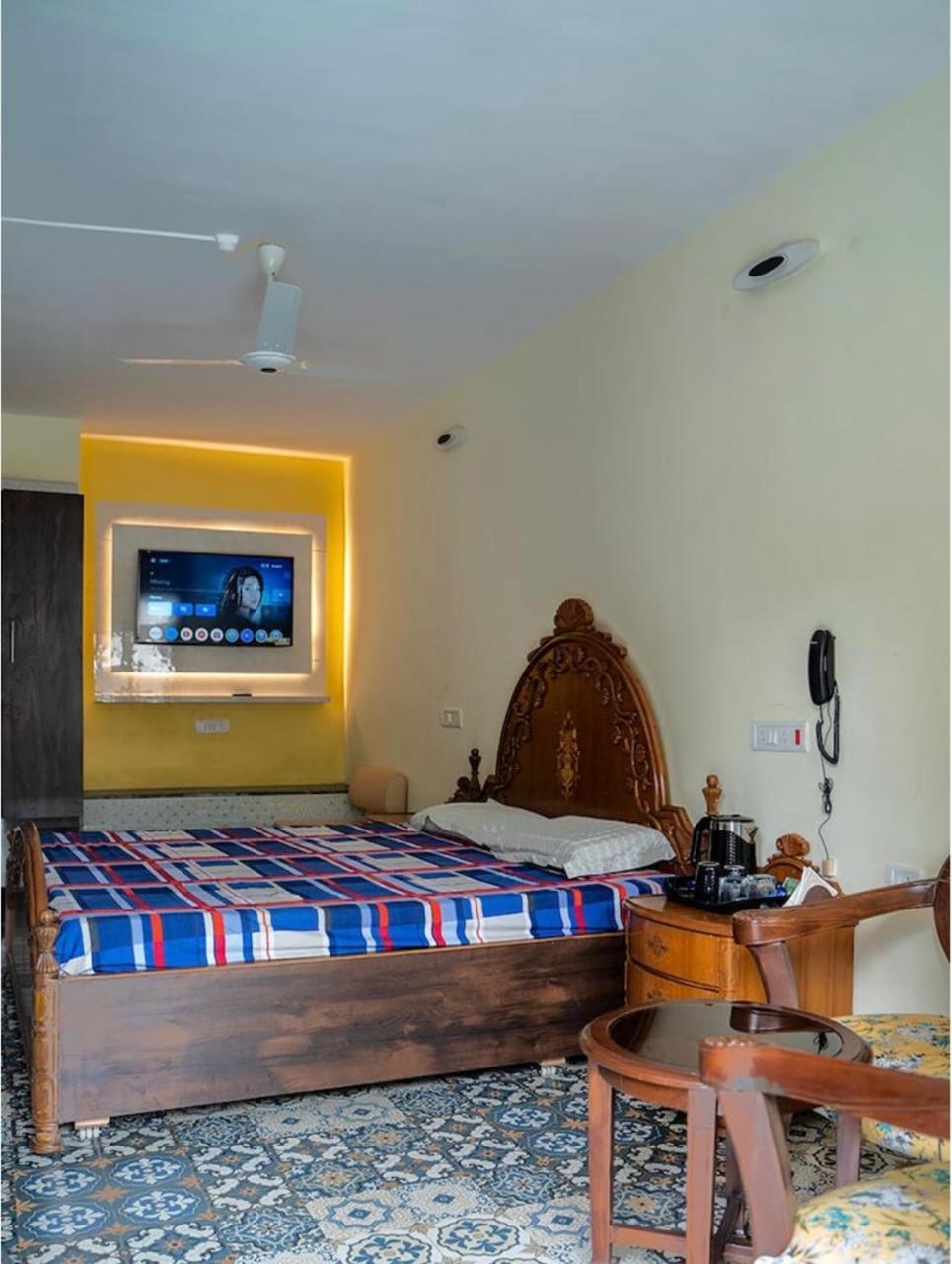 Paravyom homestay