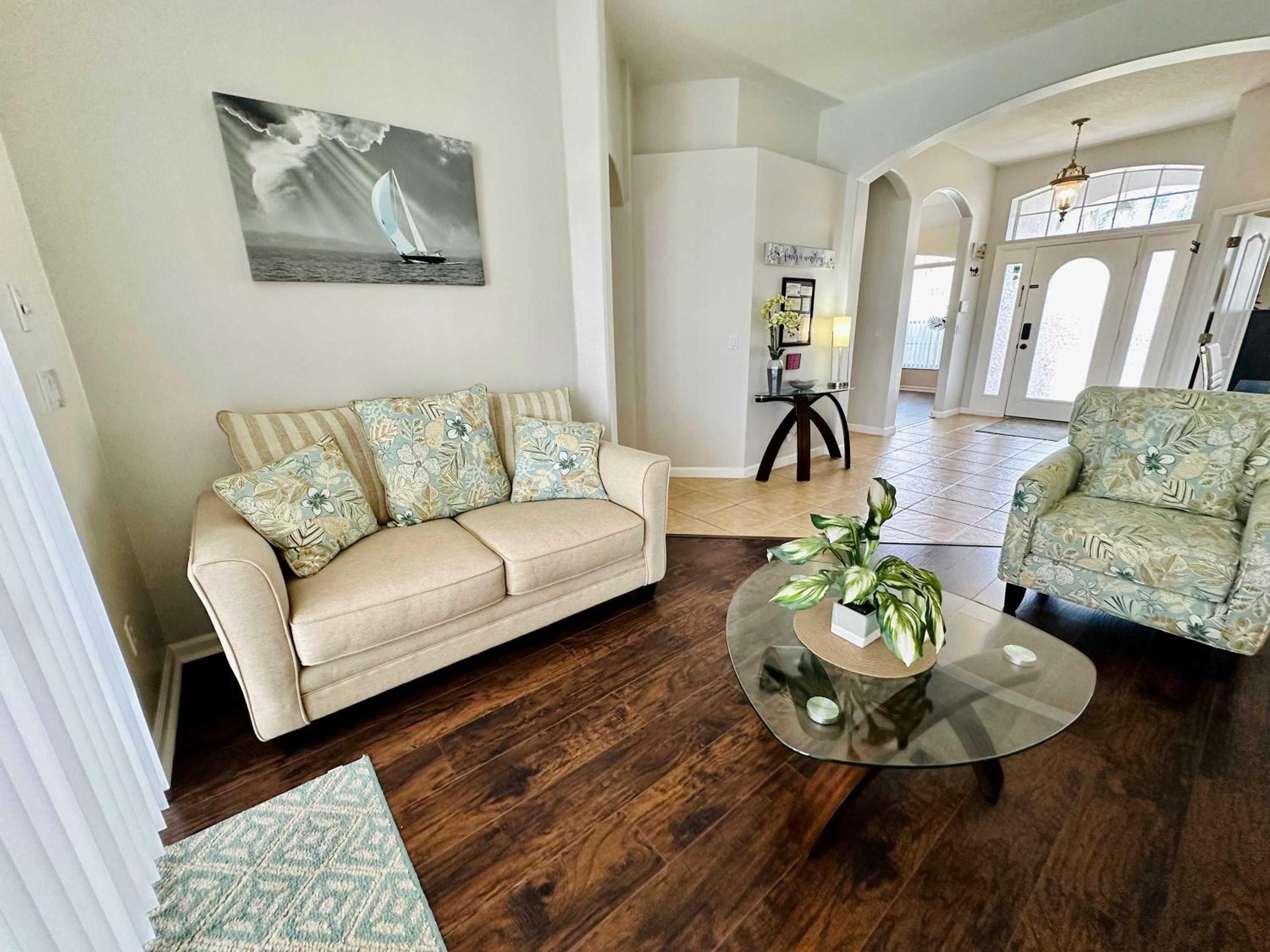 Beautiful 5 Bed Family Pool Home with Game Room-618NHD view 4
