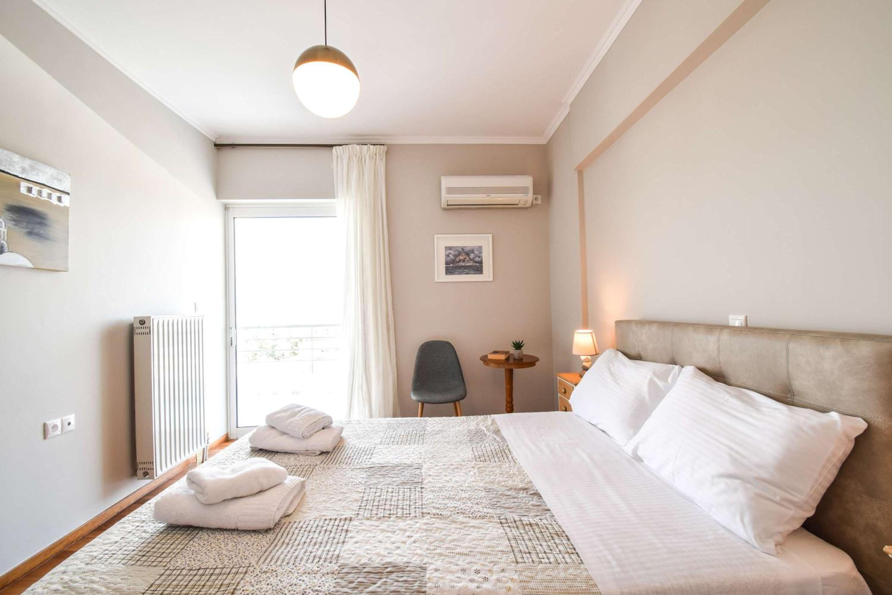 Alimos Luxury 3 Bd Apt with Stunning Views photo 2