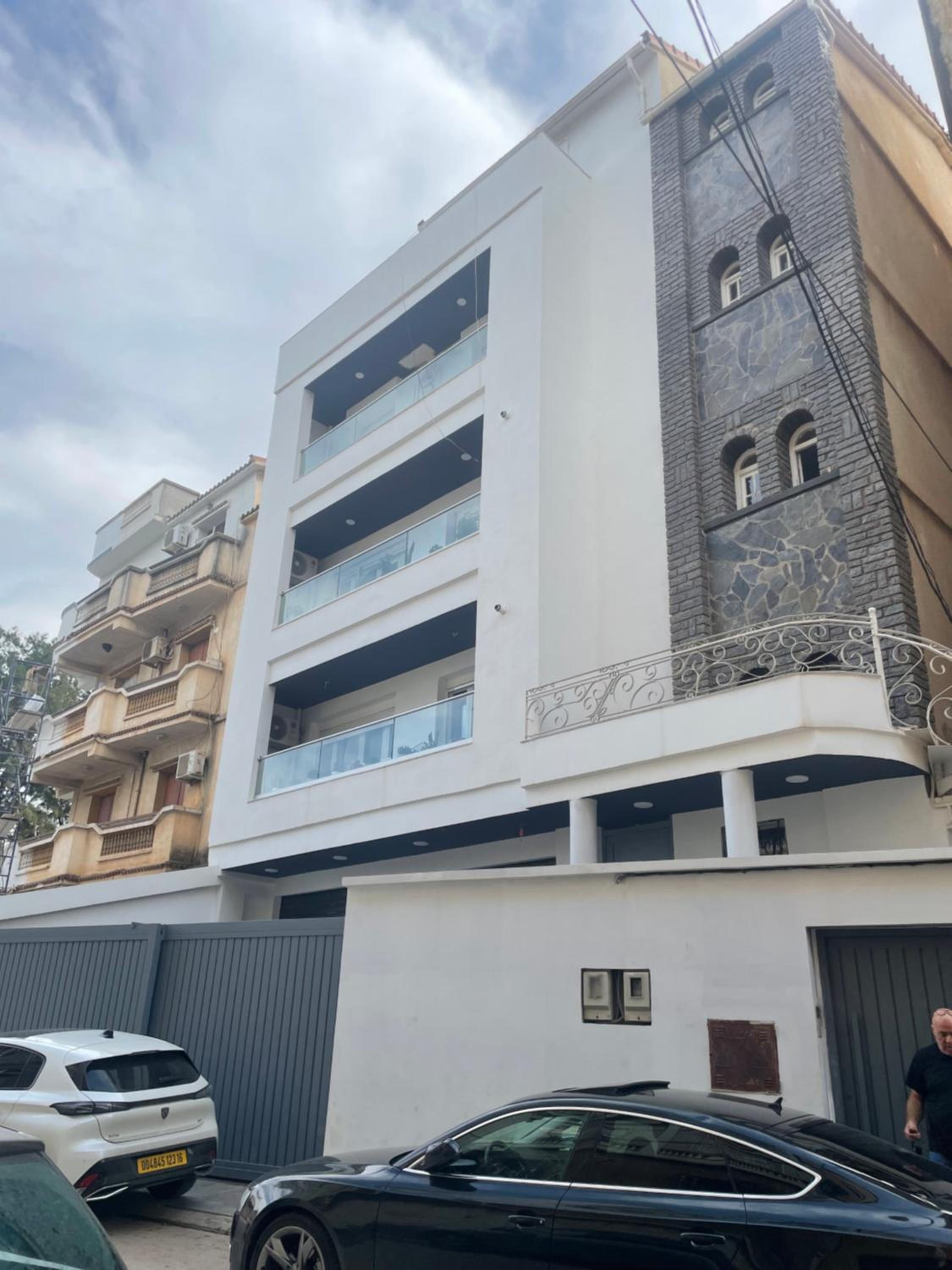 Élégant appart à Bab Ezzouar