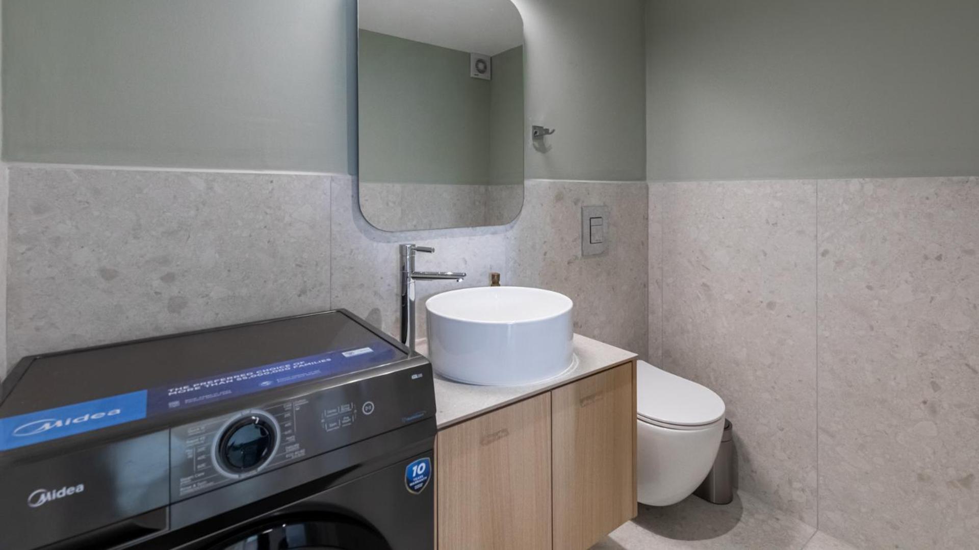 Nilea Court III Apartments