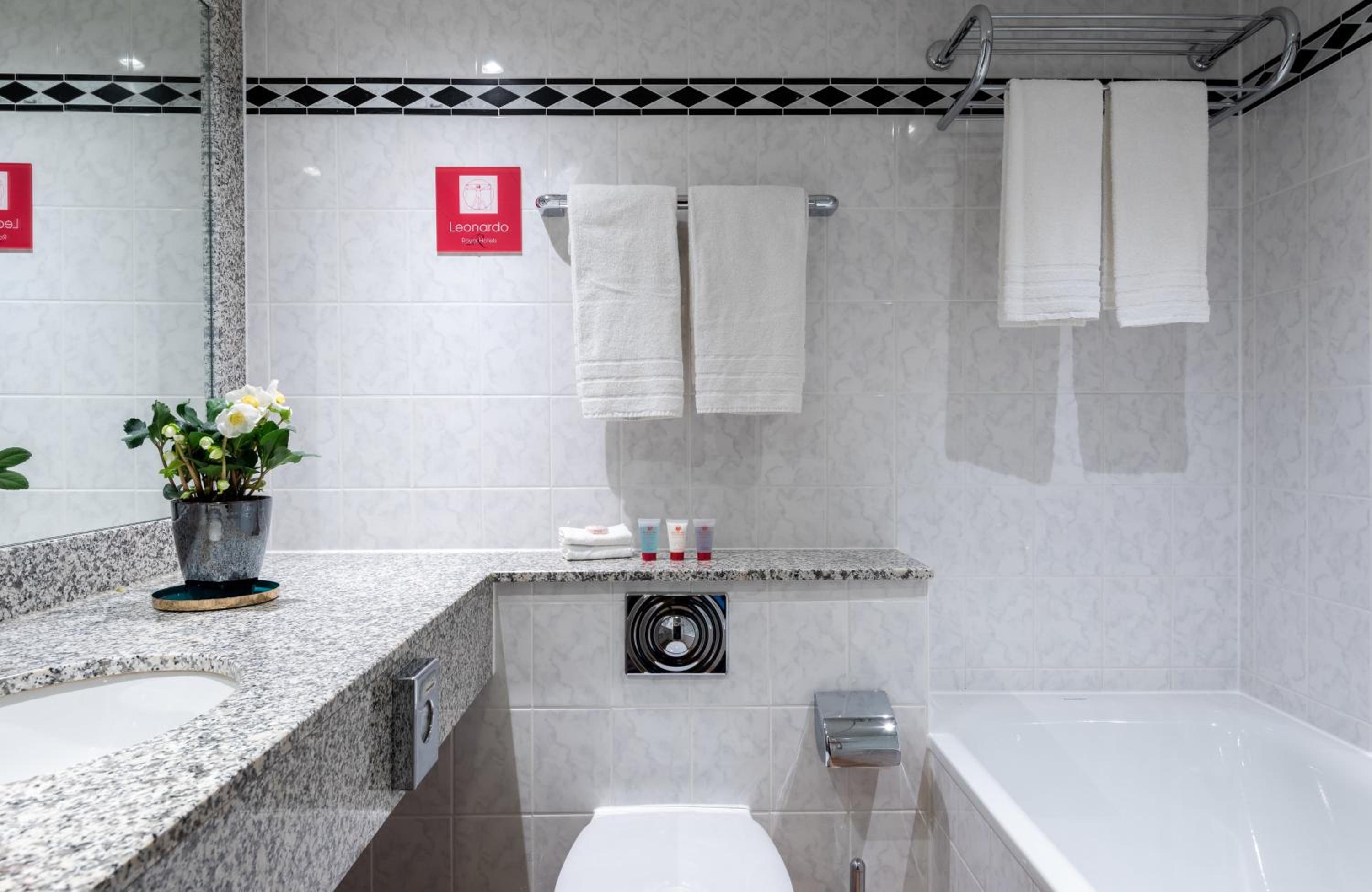 Leonardo Royal Hotel Frankfurt - Property Image 3