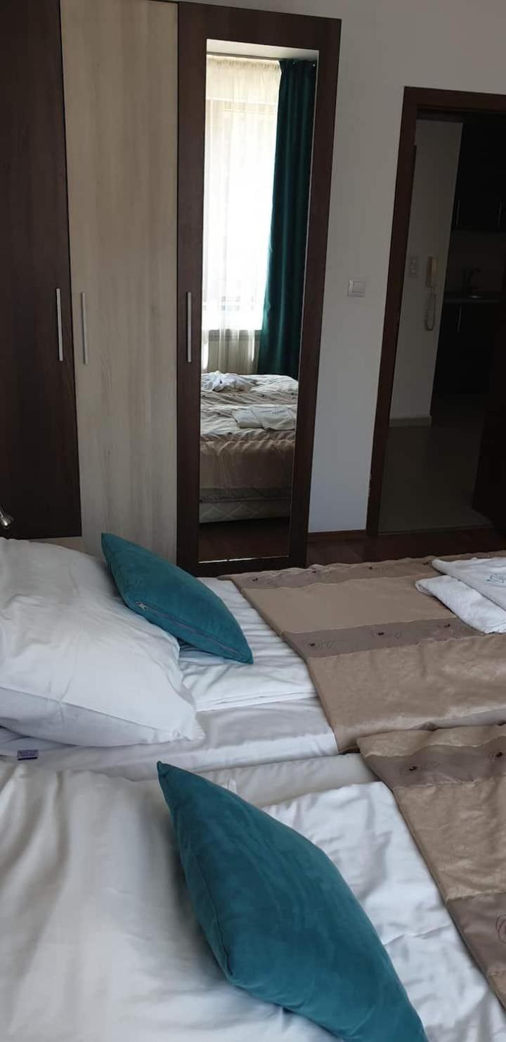 Apartments Belvedere B303