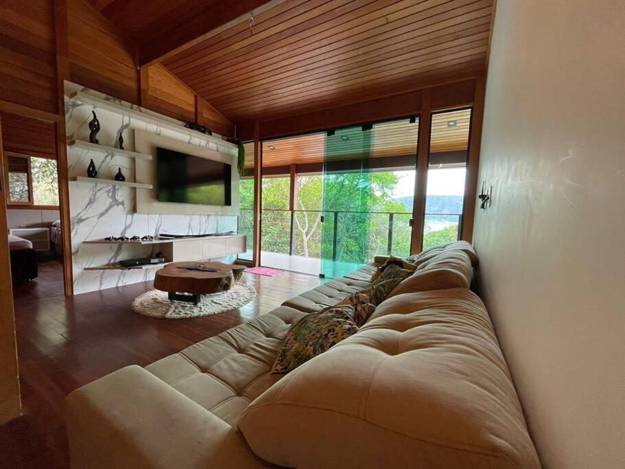 Casa na Beira do Rio na Barragem Carmo do Cajuru