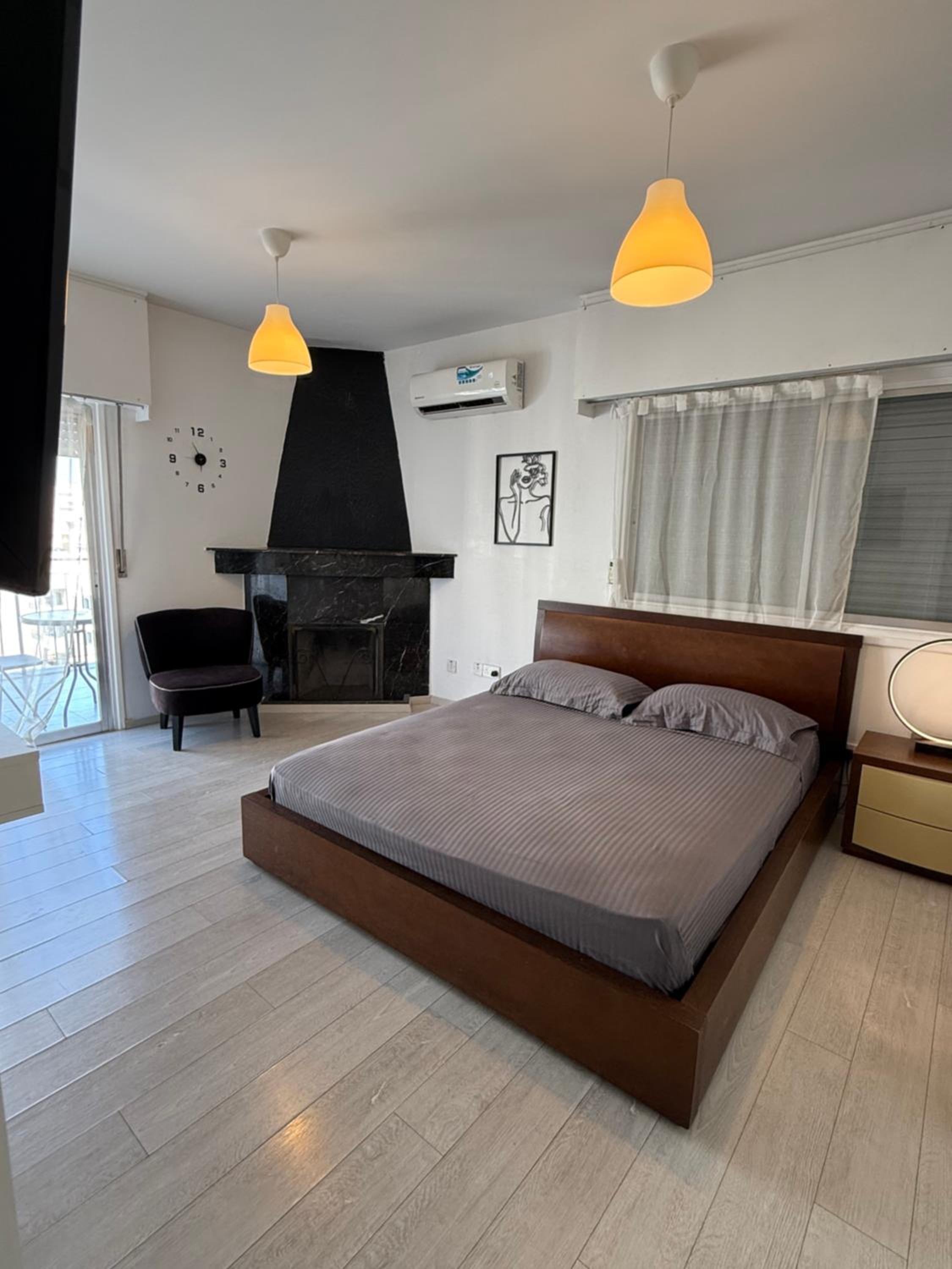 Top floor apartment in Nicosia with view!