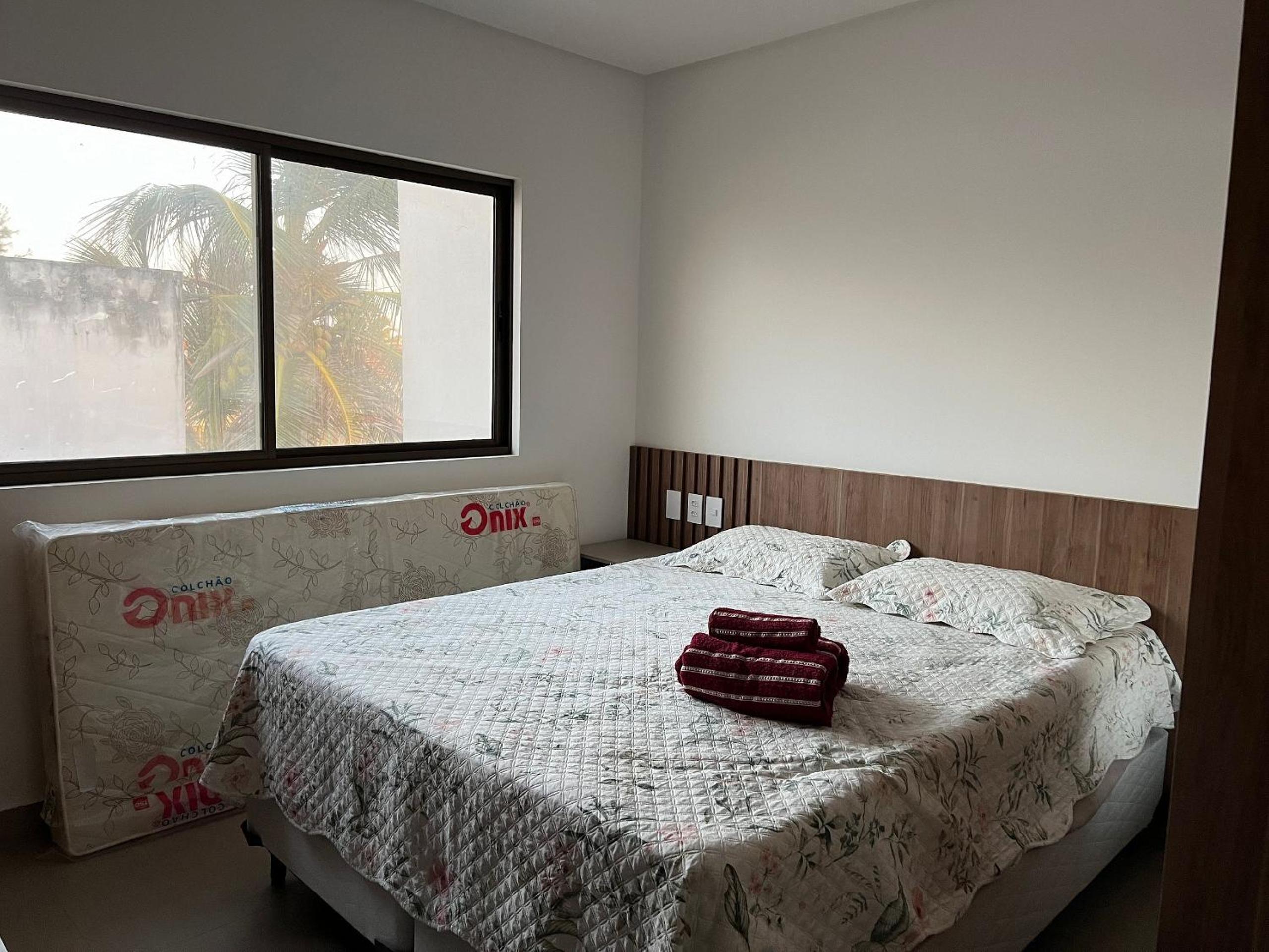 Casa de luxo em condomínio pé na areia com 4 suítes, roftoop com jacuzzi e vista para o mar