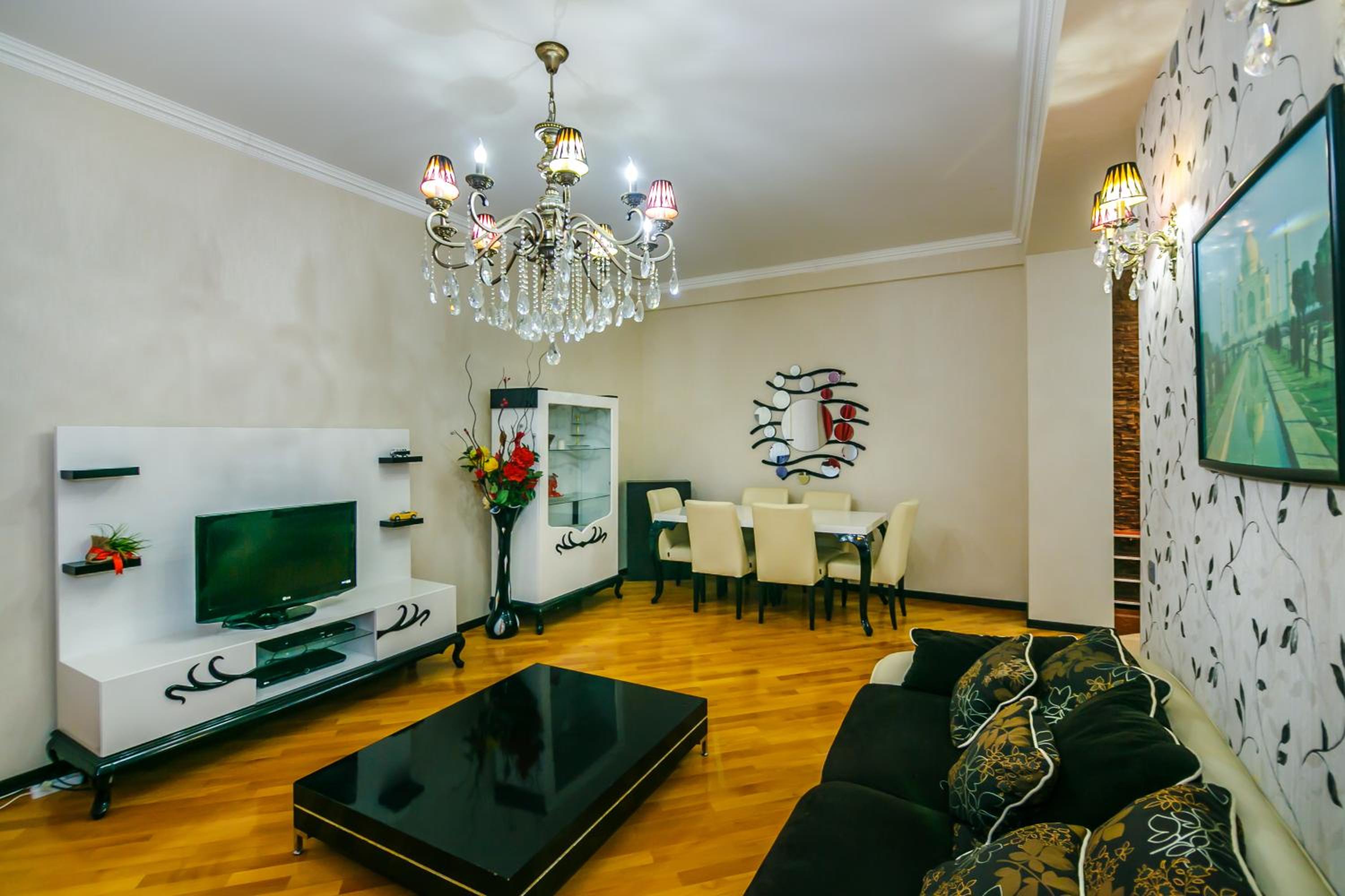 SEA VIEW HOTEL APARTMENT ViP MC DONALD'S