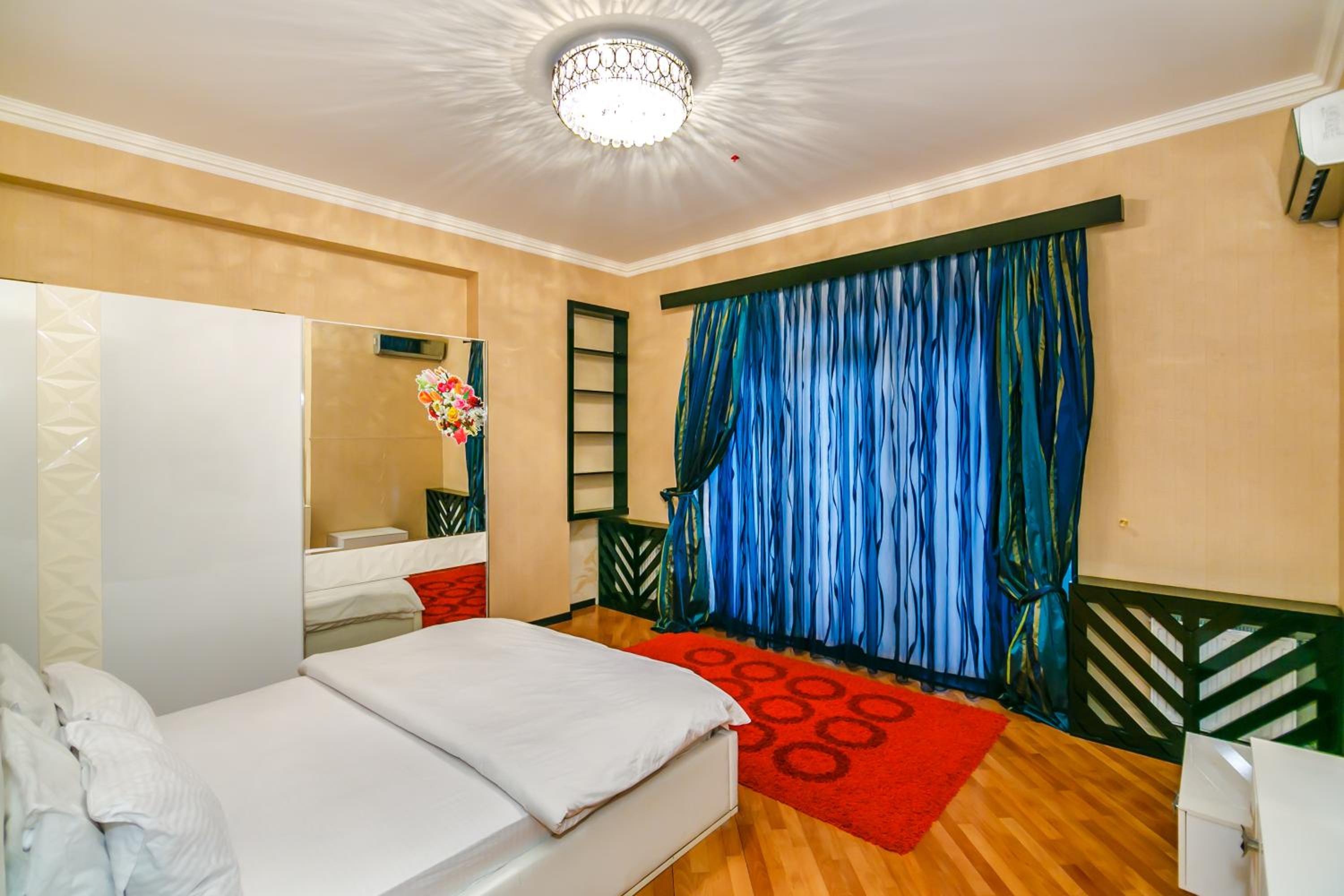 SEA VIEW HOTEL APARTMENT ViP MC DONALD'S