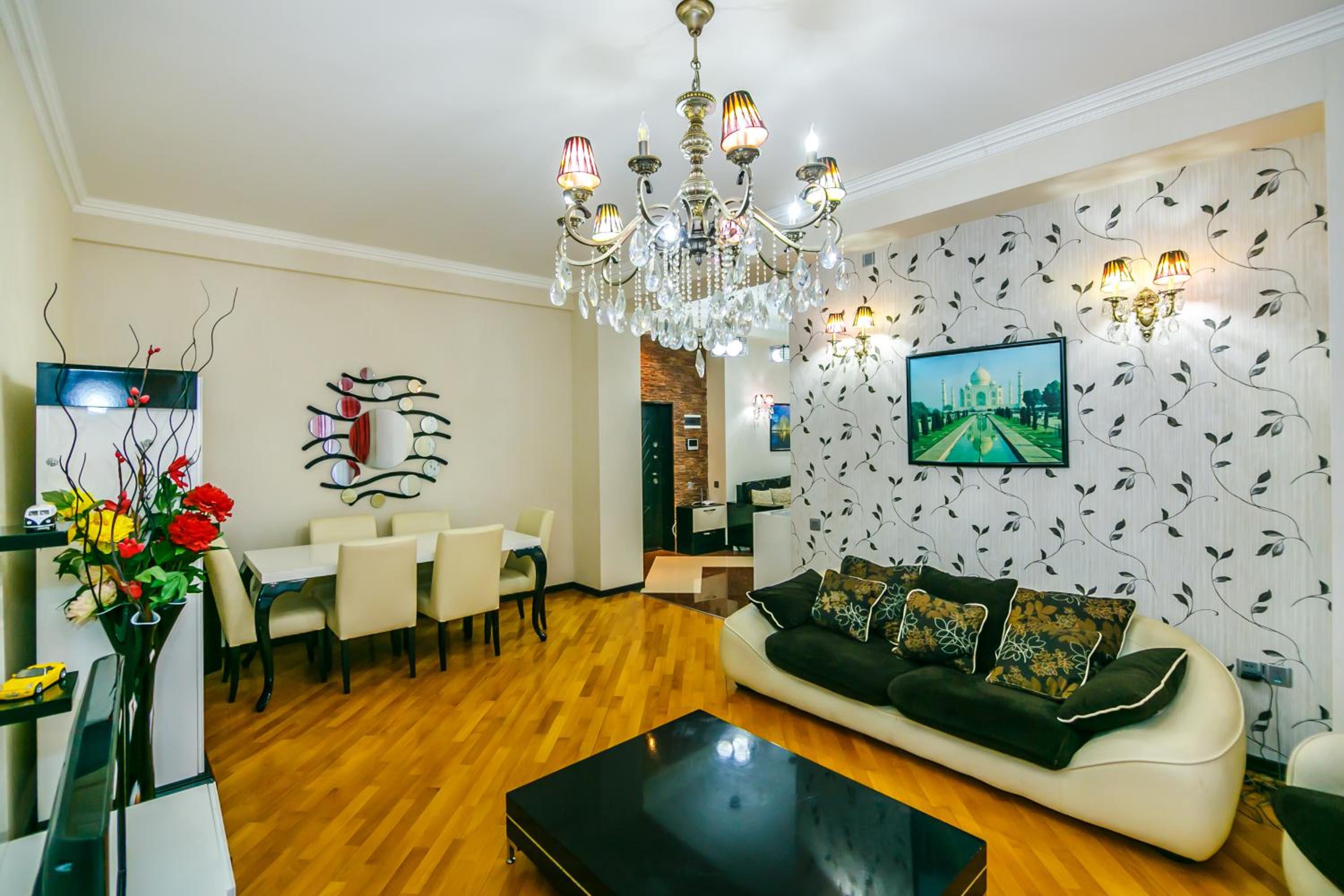 SEA VIEW HOTEL APARTMENT ViP MC DONALD'S