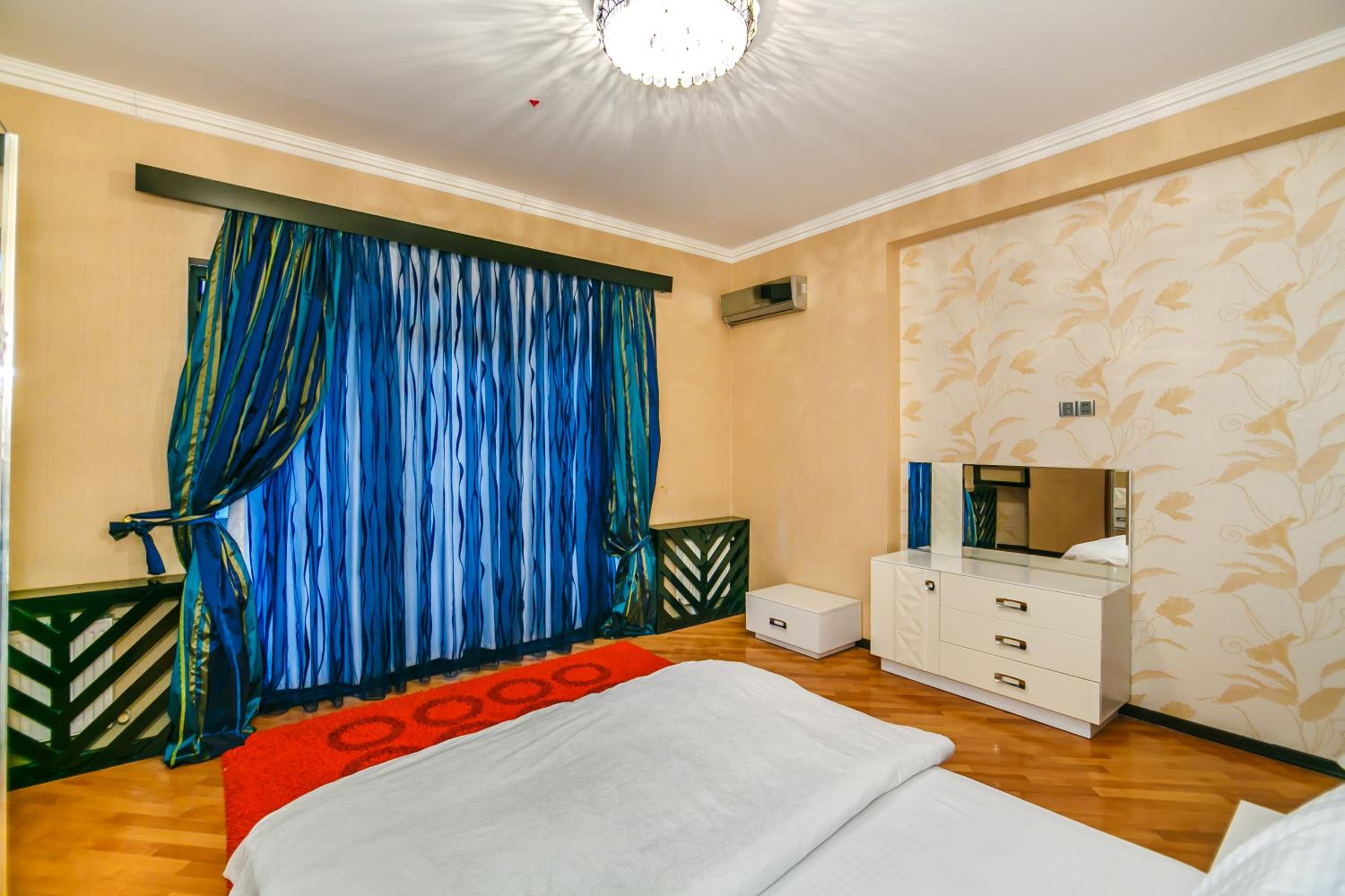 SEA VIEW HOTEL APARTMENT ViP MC DONALD'S