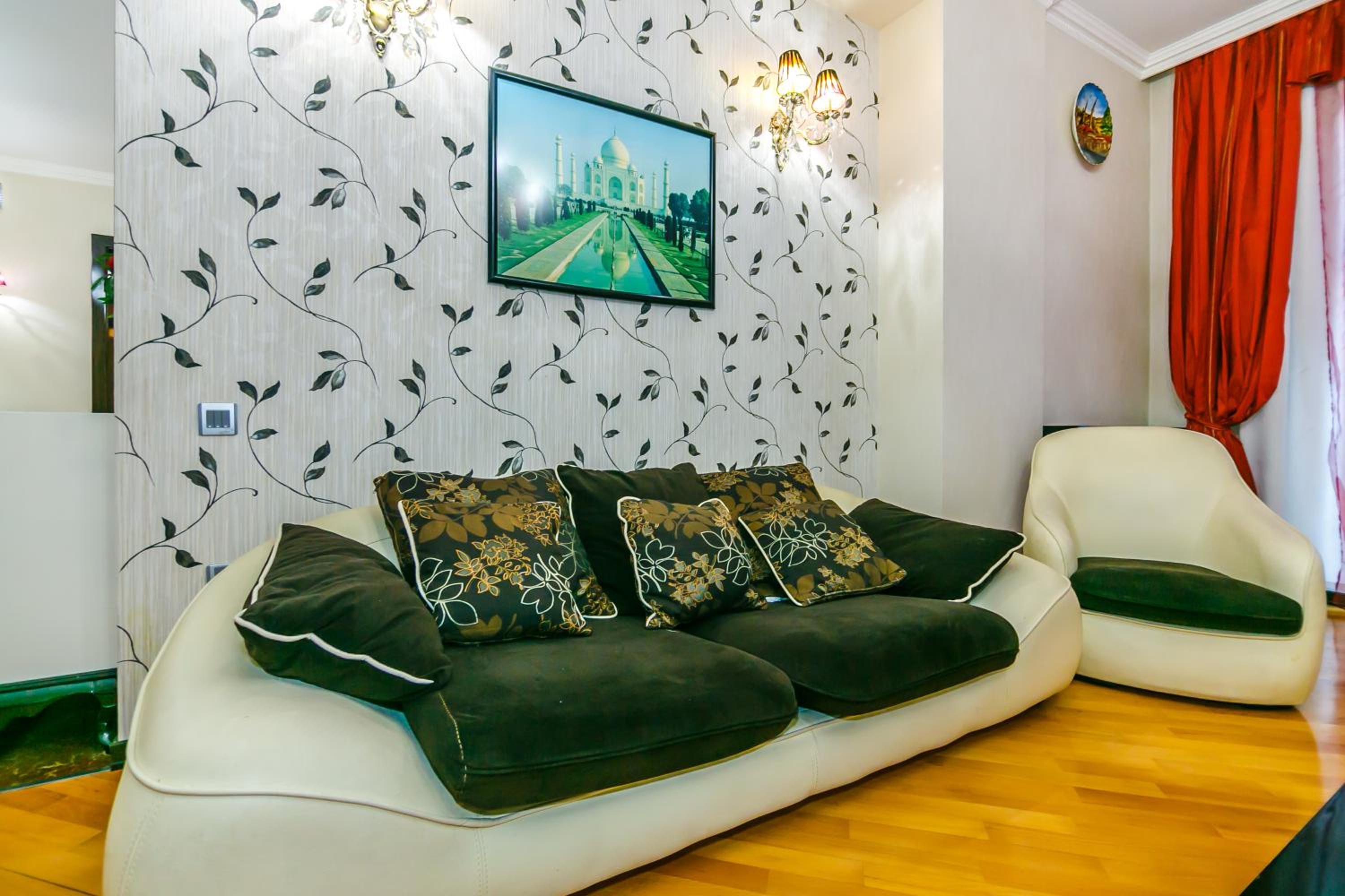 SEA VIEW HOTEL APARTMENT ViP MC DONALD'S
