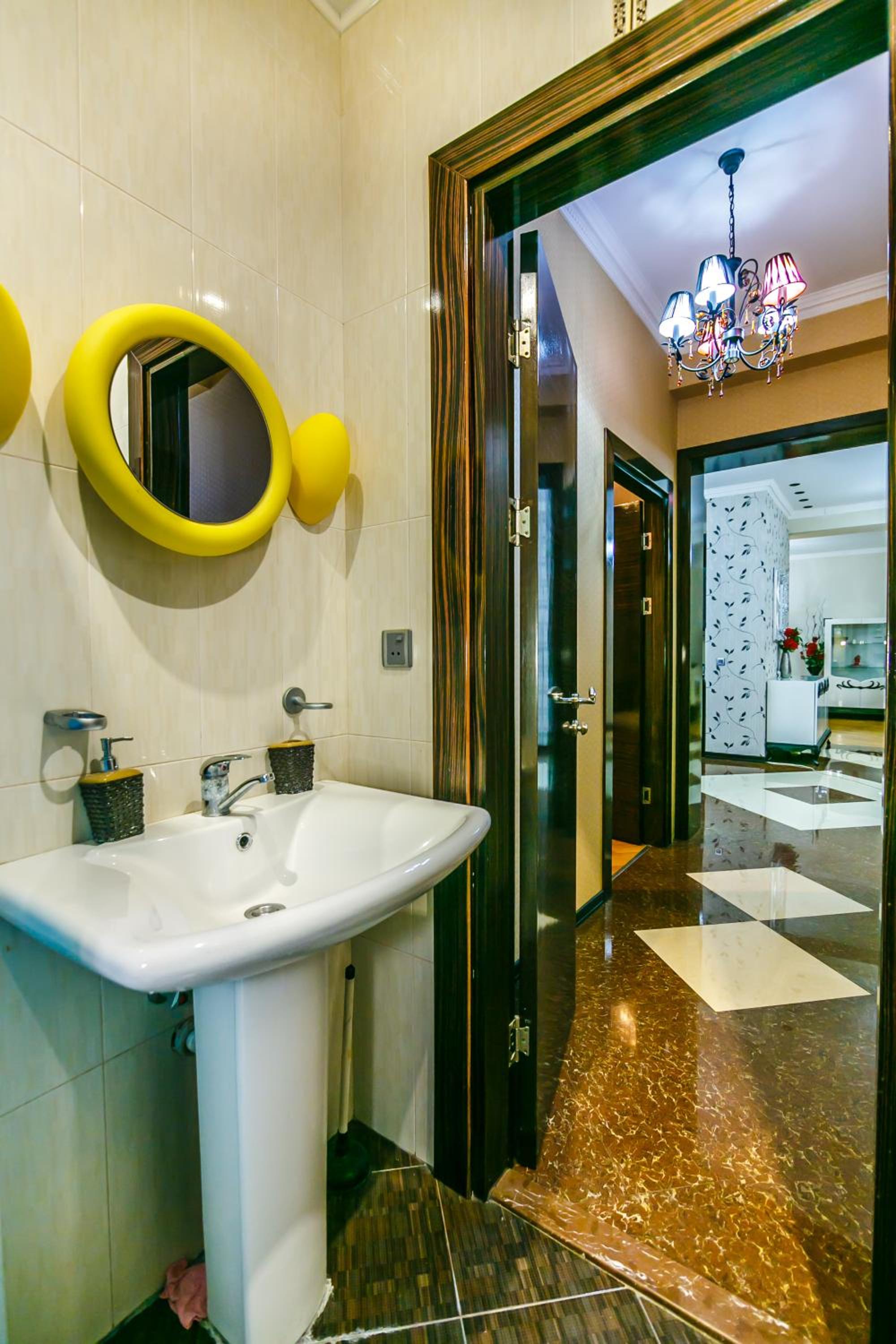 SEA VIEW HOTEL APARTMENT ViP MC DONALD'S