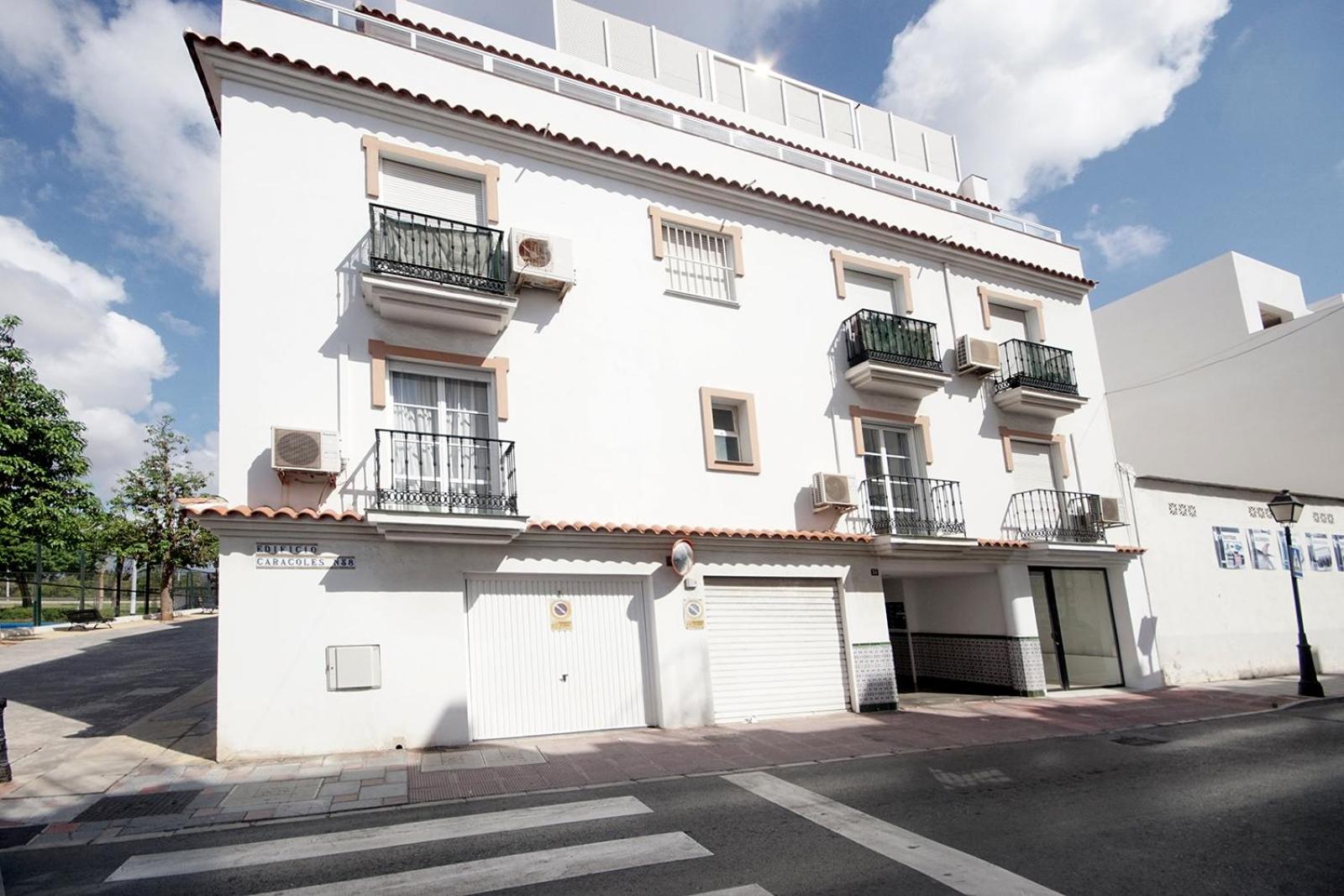 Modern apartment, 3 min walk to the beach