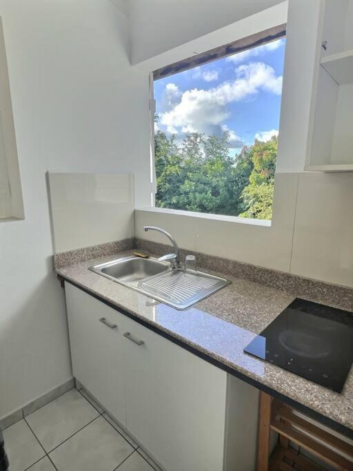 Appart lumineux en hauteur avec piscine view 5