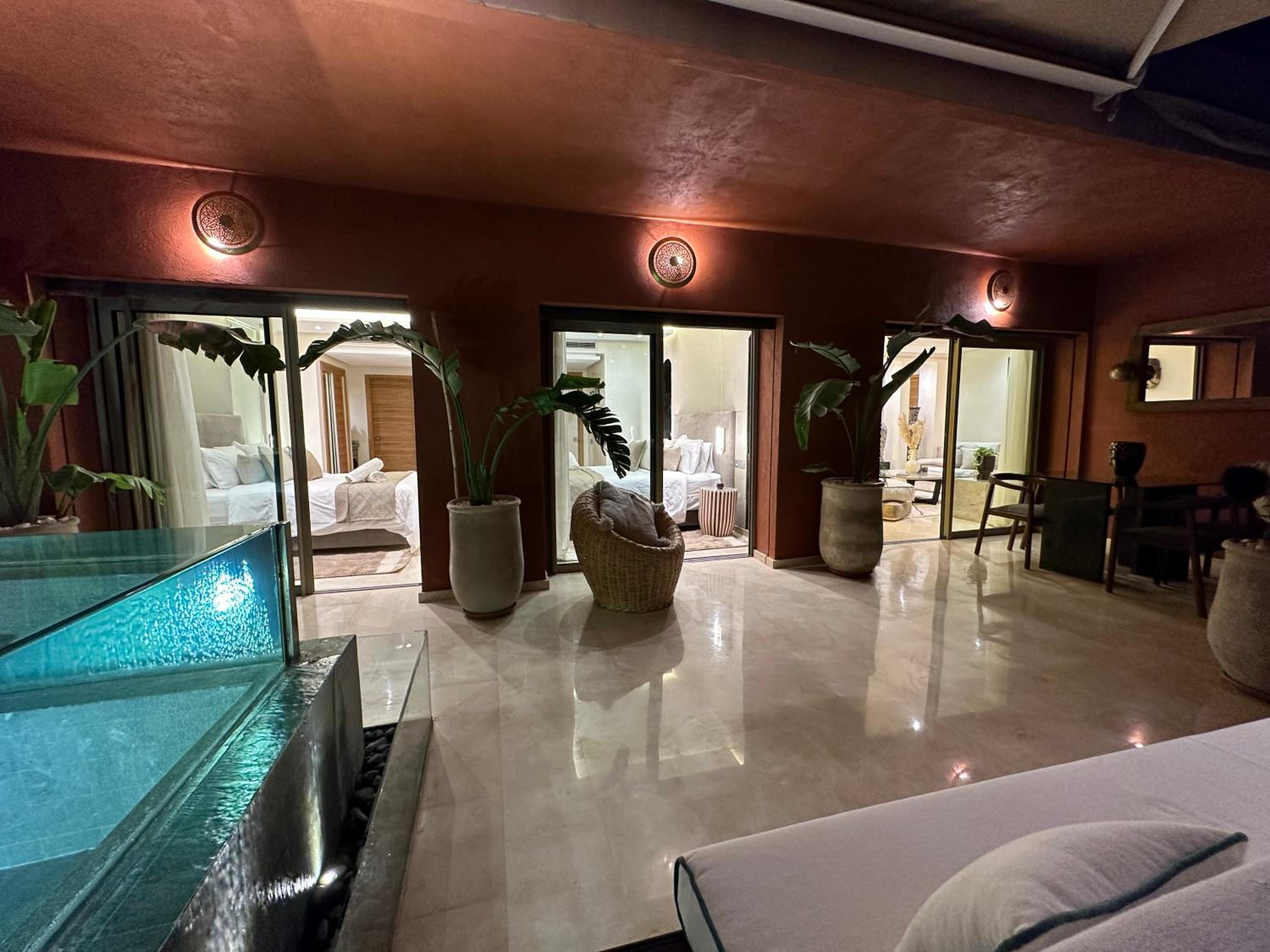 hotel room