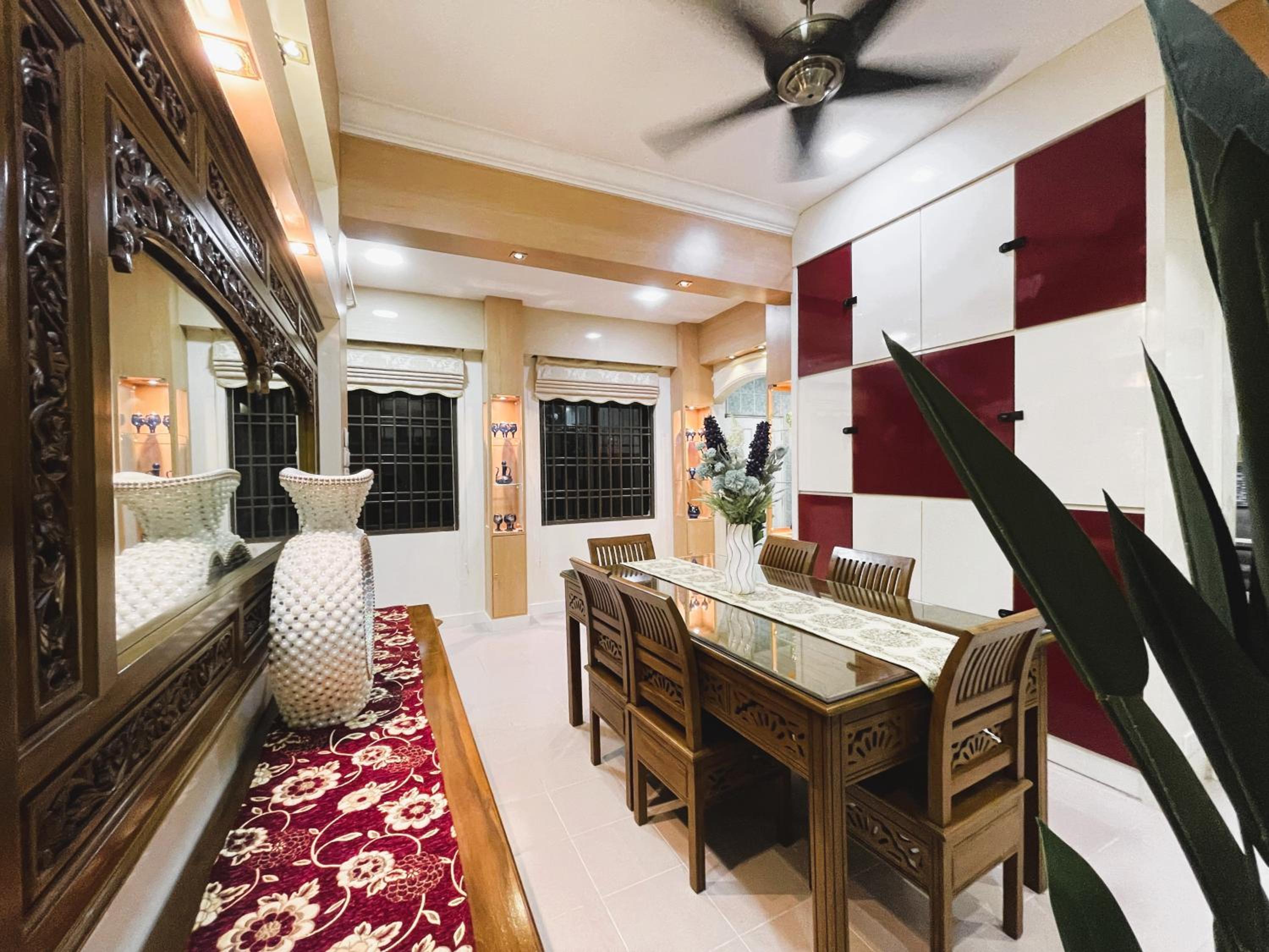 Homestay & Pool Laman Sri Aman Pontian photo 5